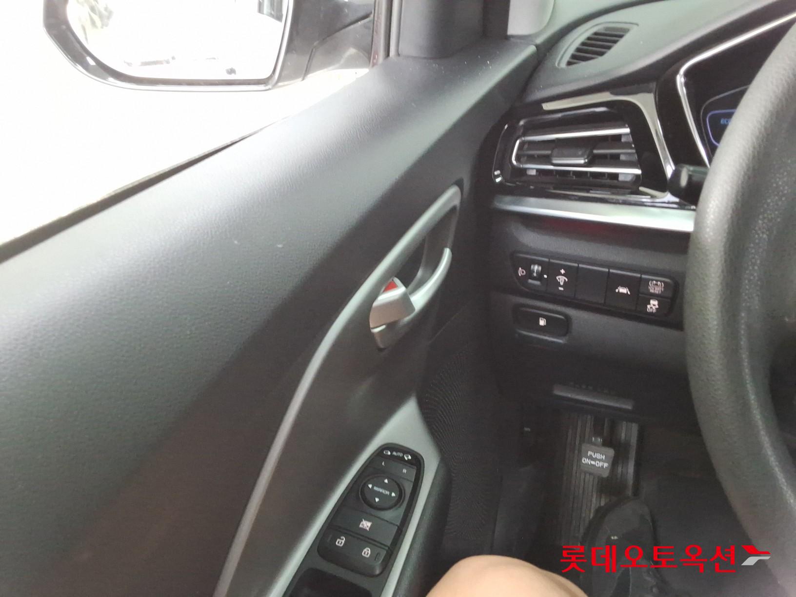 2022 - kia niro