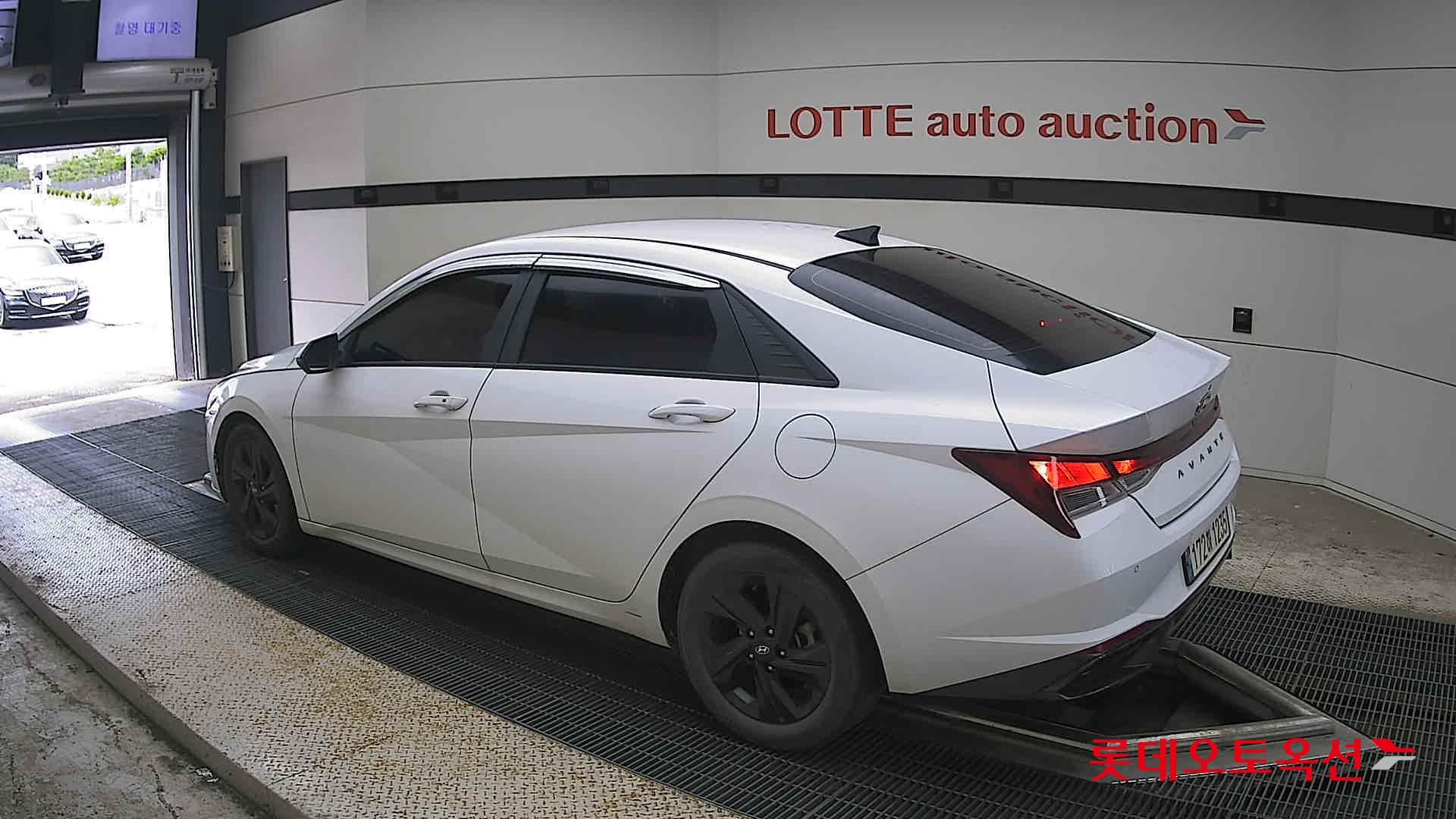 2023 - hyundai avante