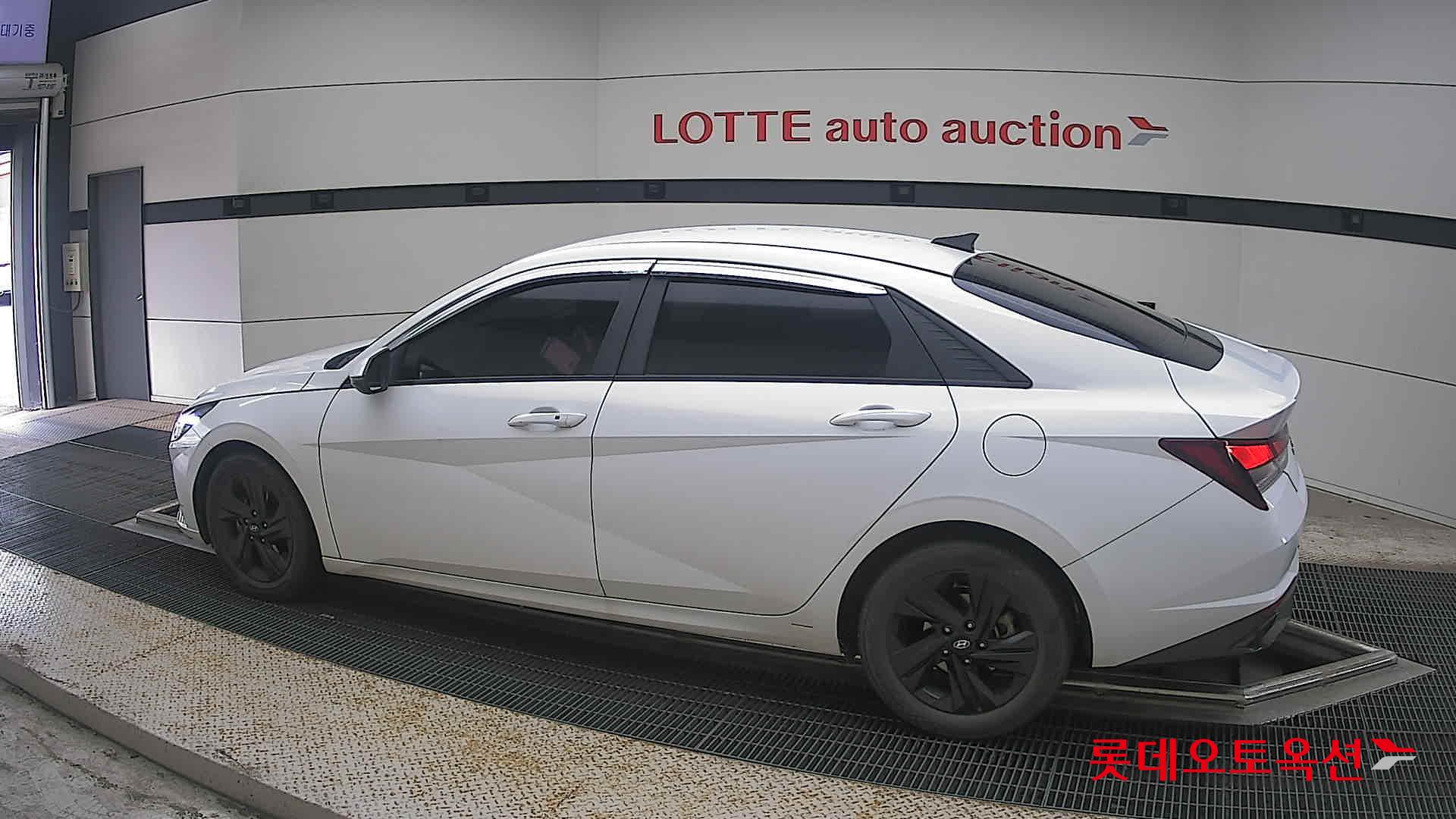 2023 - hyundai avante