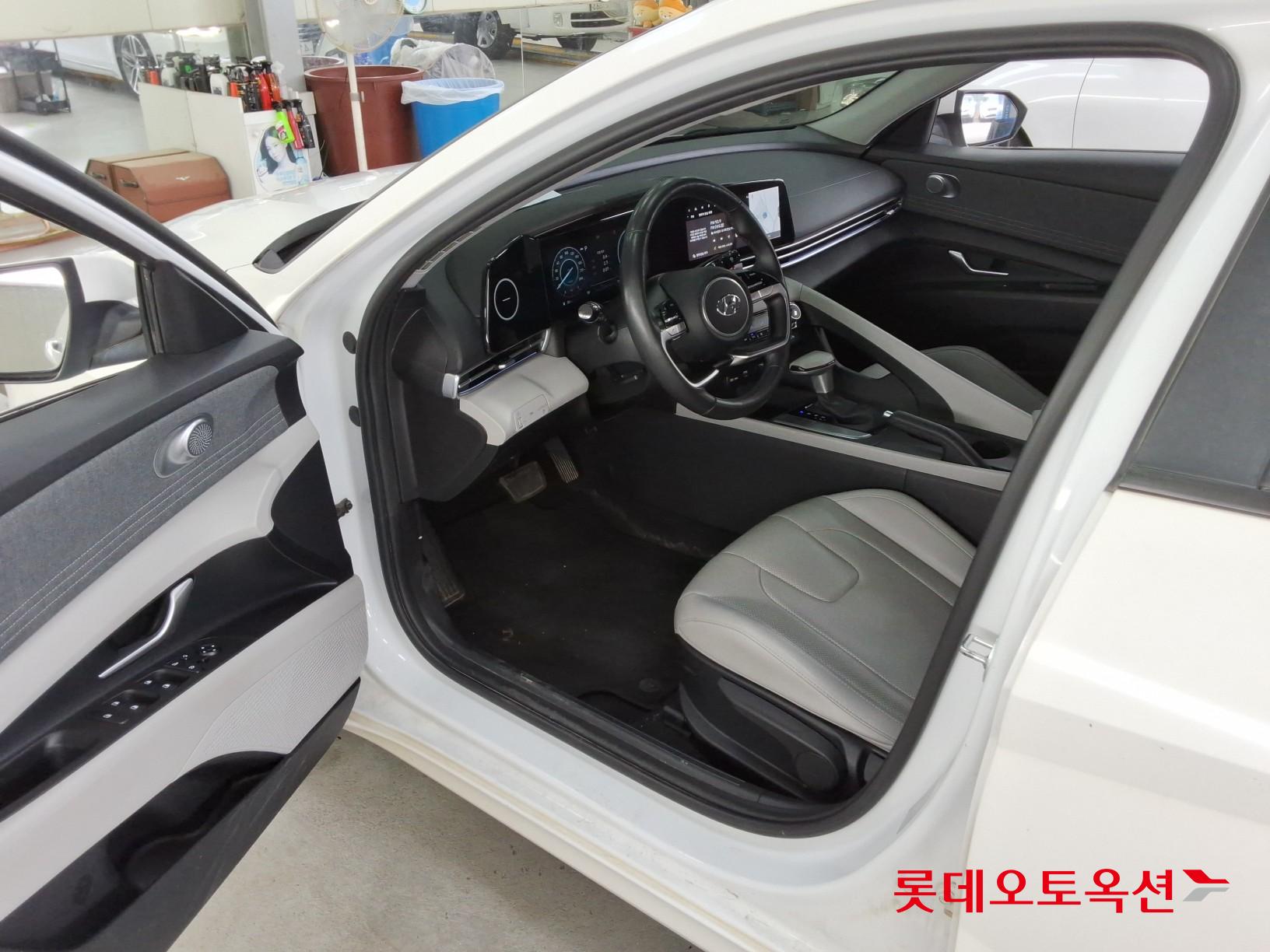 2023 - hyundai avante