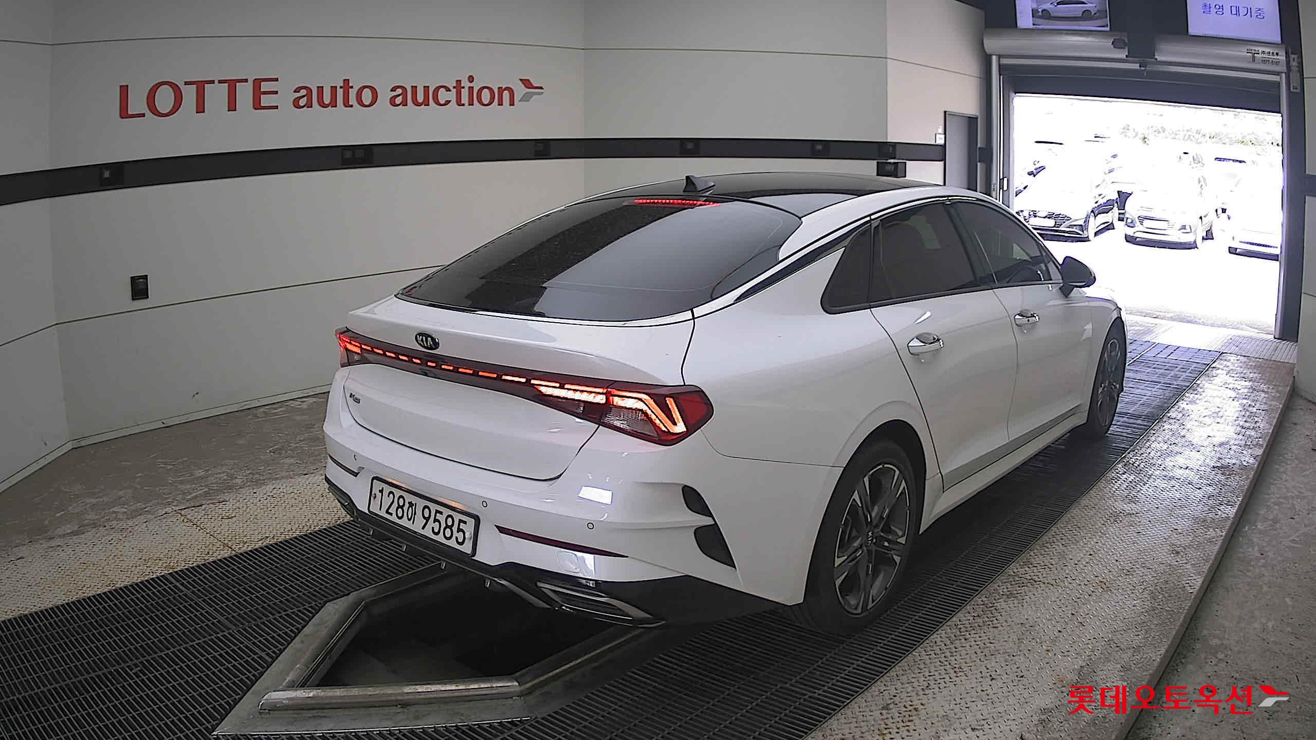 2020 - kia k5