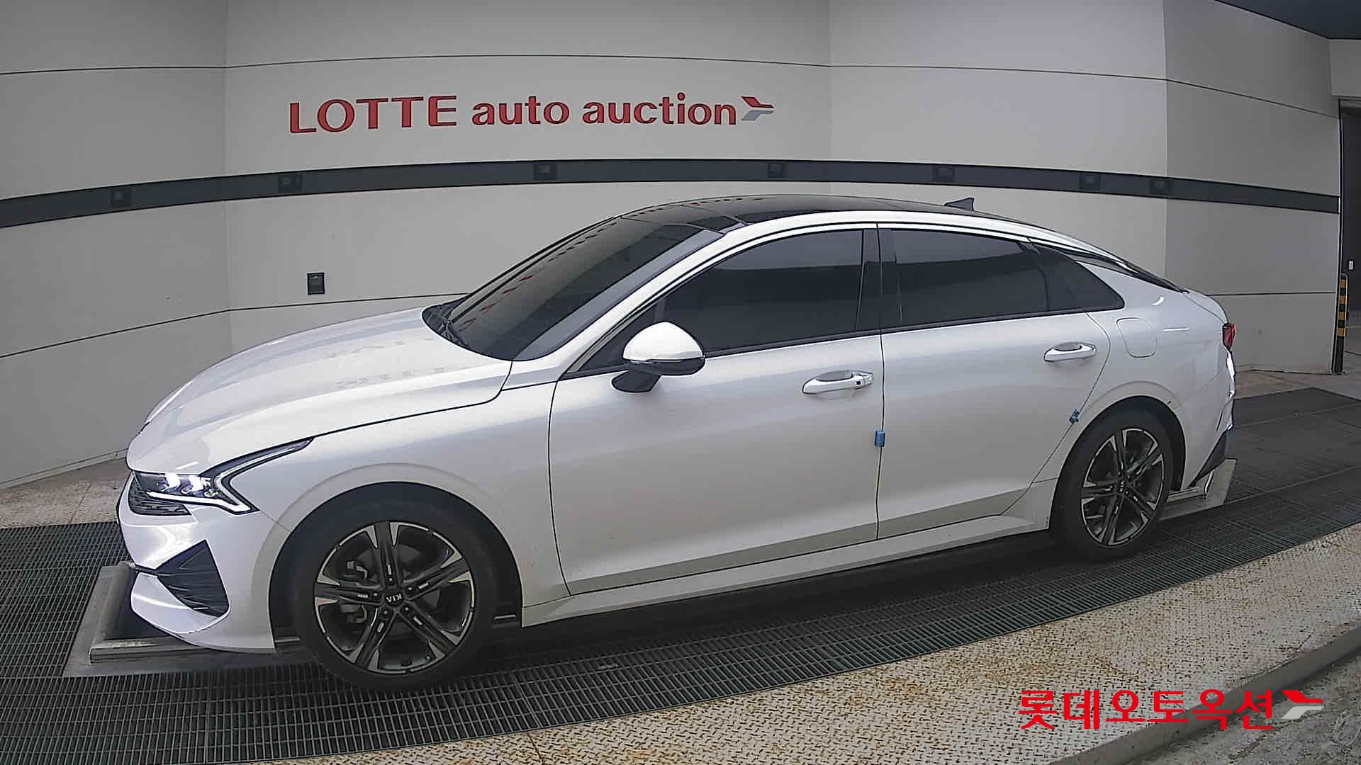 2020 - kia k5