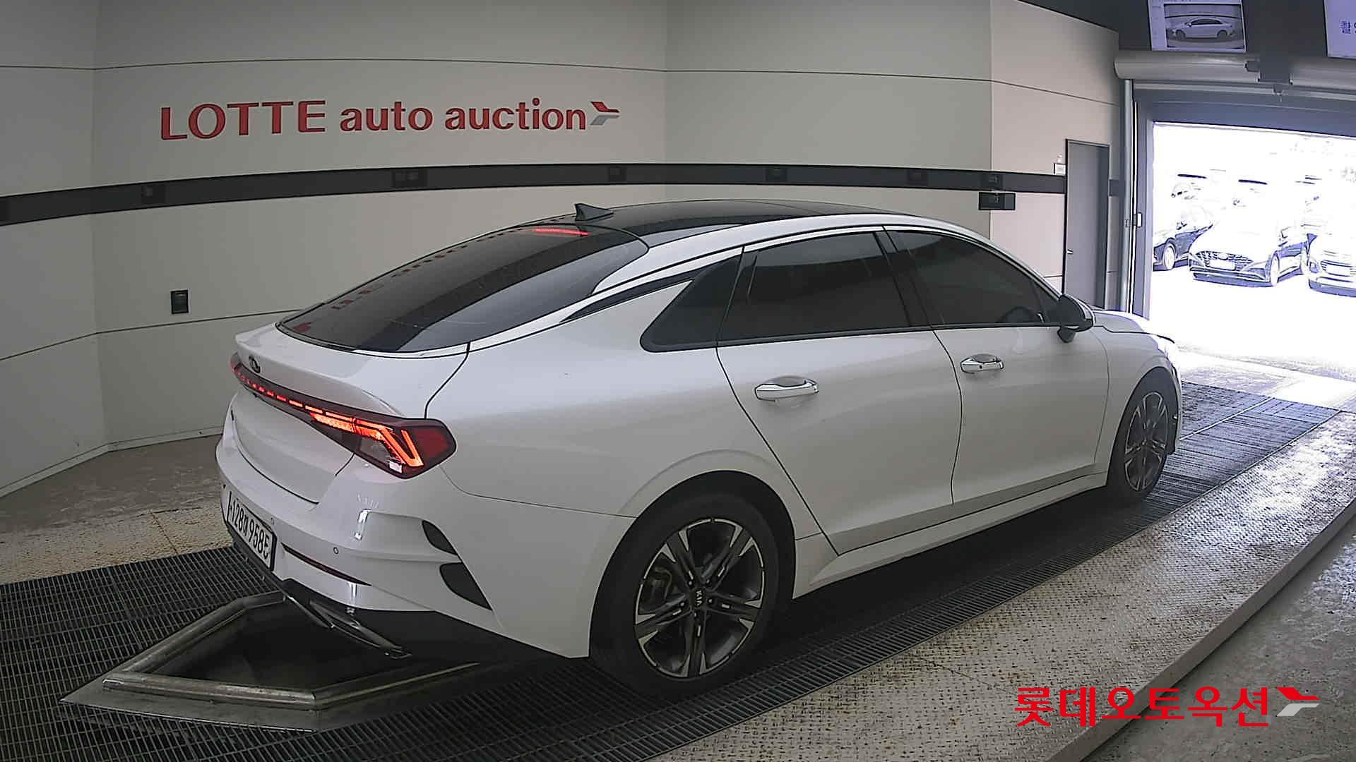2020 - kia k5