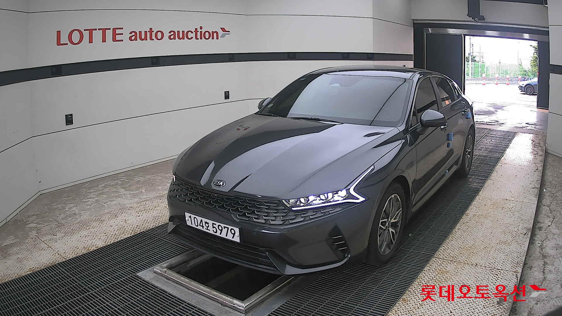 2020 - kia k5