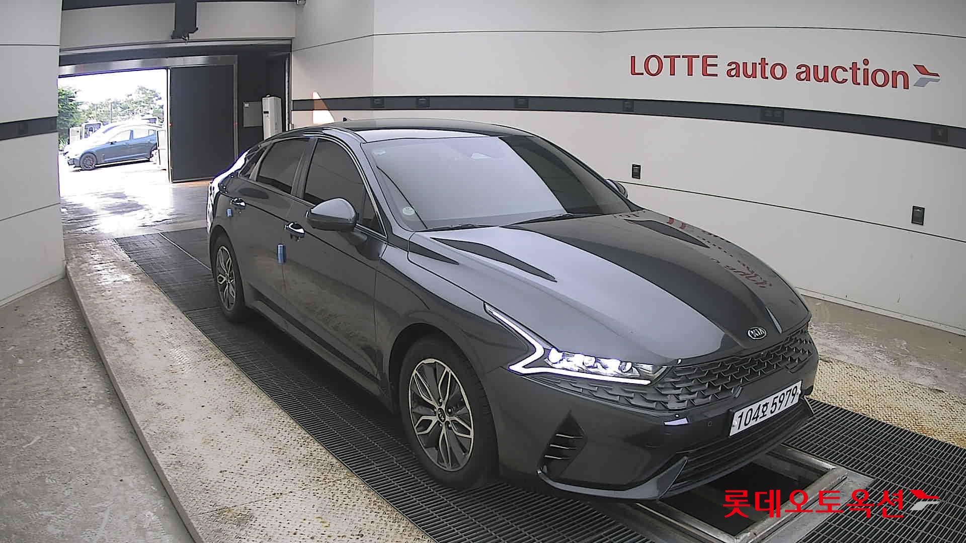2020 - kia k5