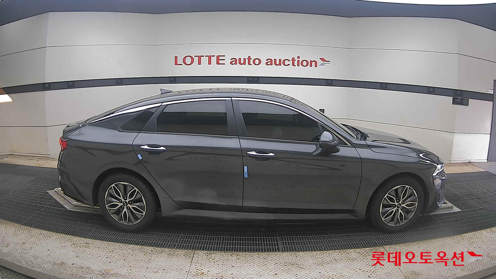 2020 - kia k5