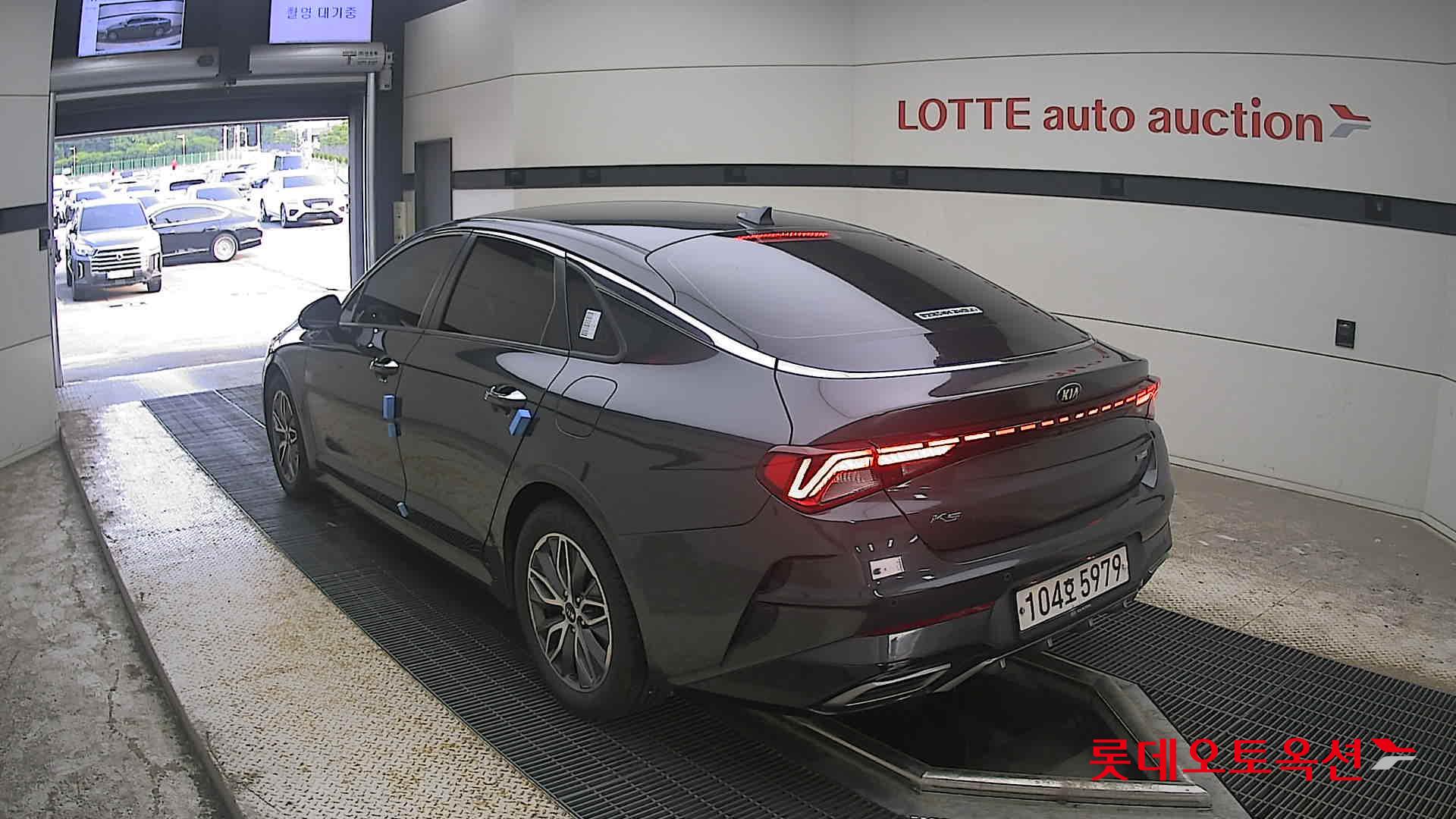 2020 - kia k5