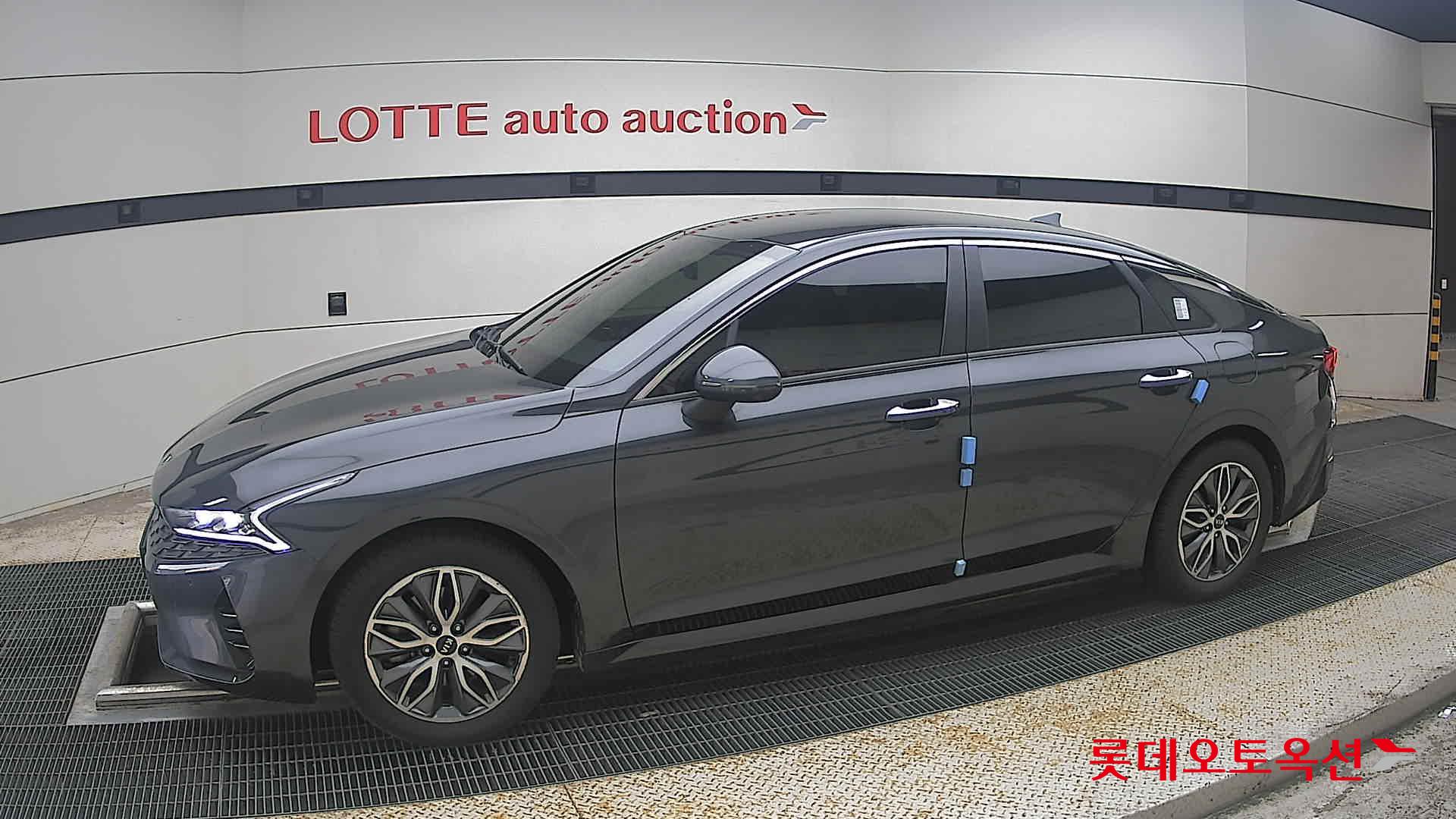 2020 - kia k5