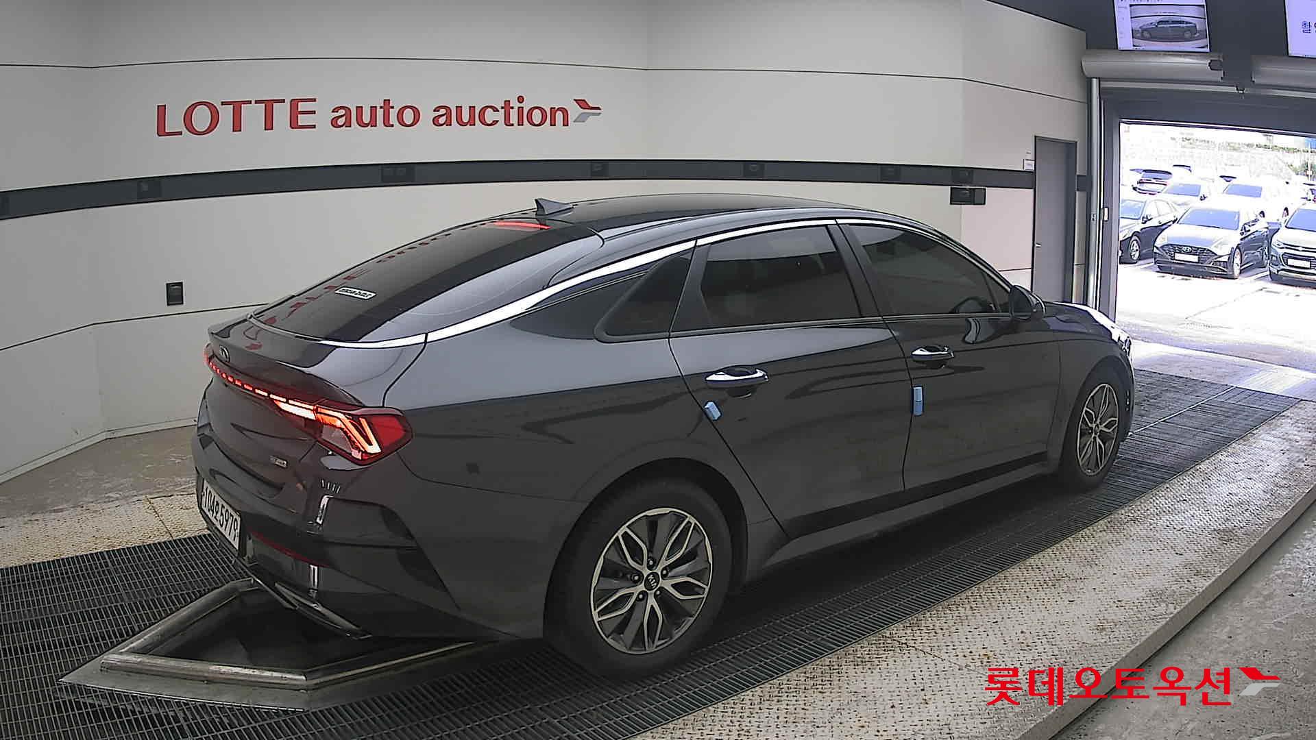 2020 - kia k5
