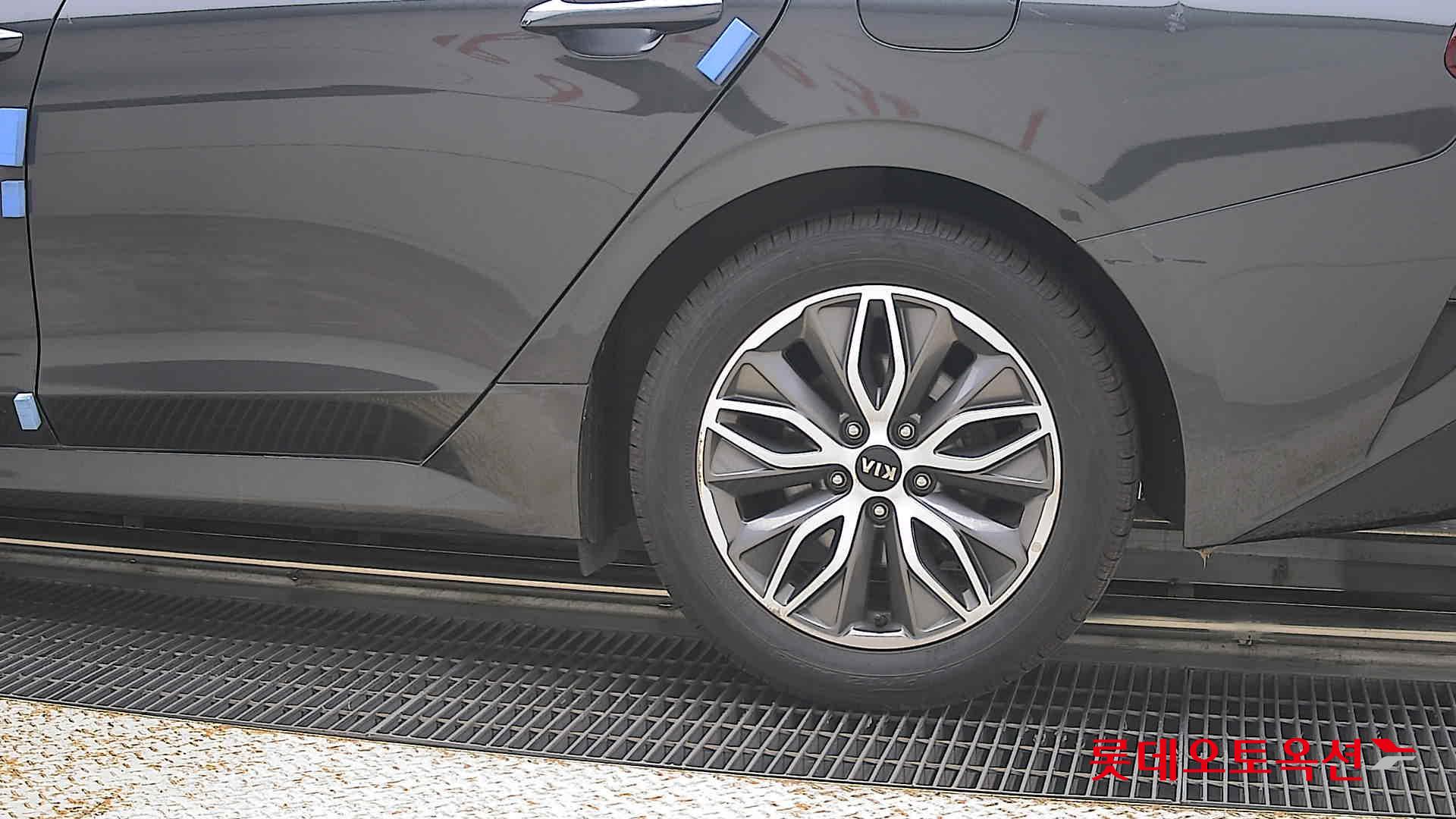 2020 - kia k5