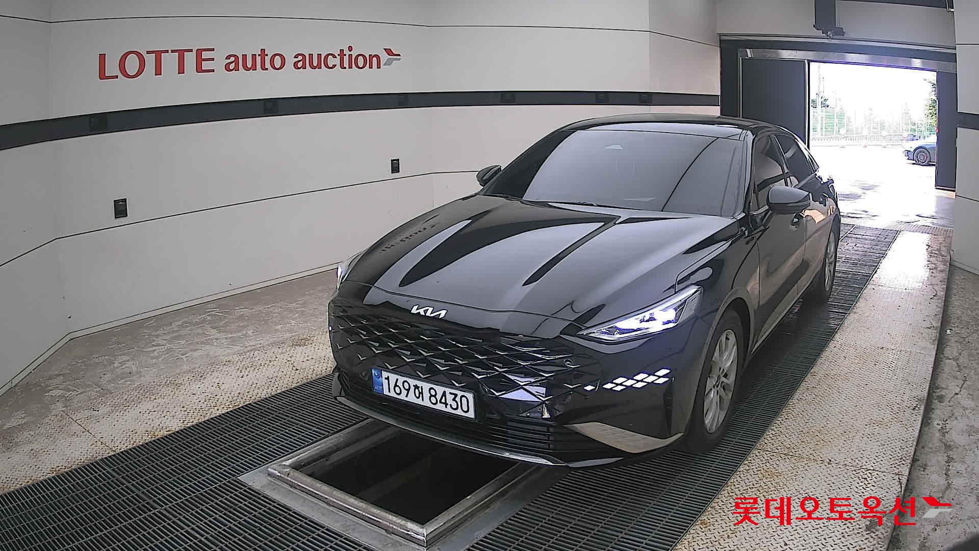 2023 - kia k8