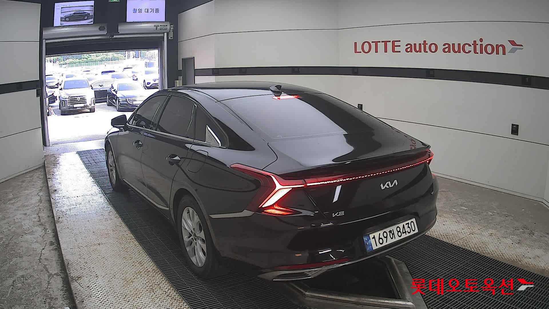 2023 - kia k8