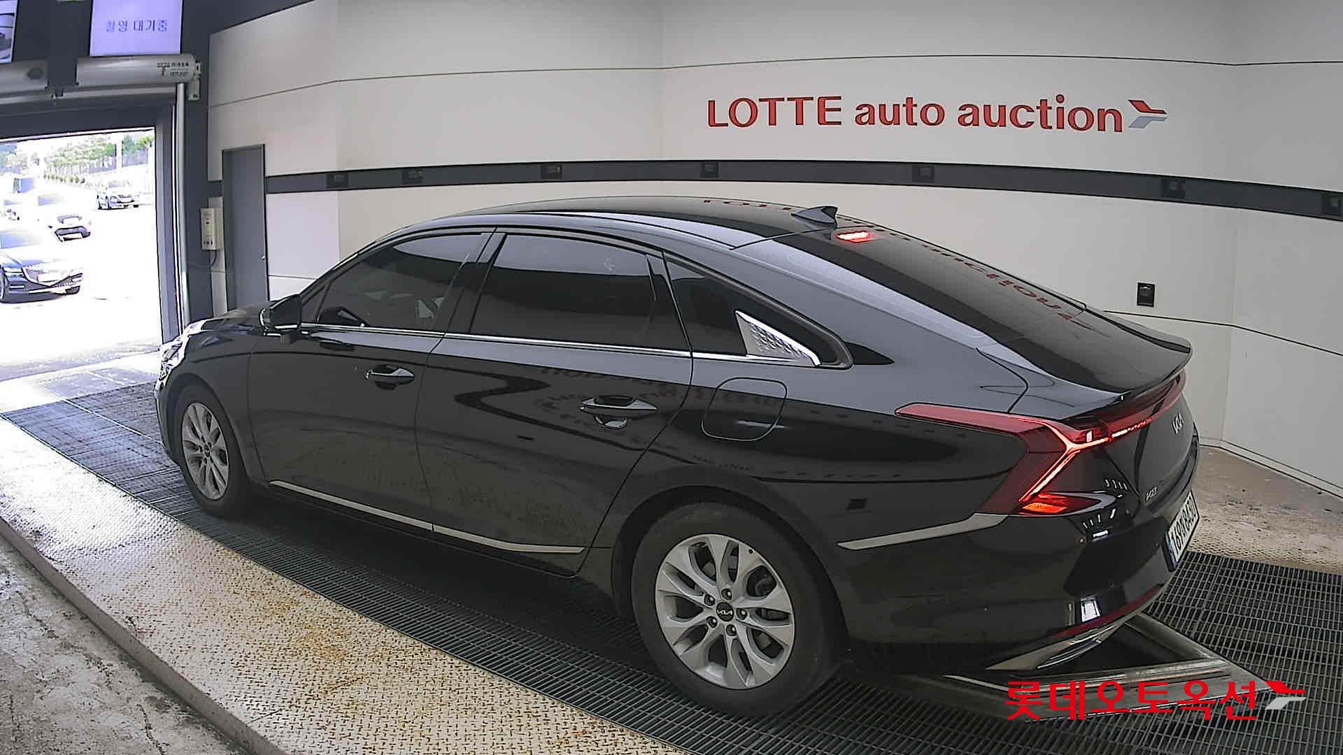 2023 - kia k8