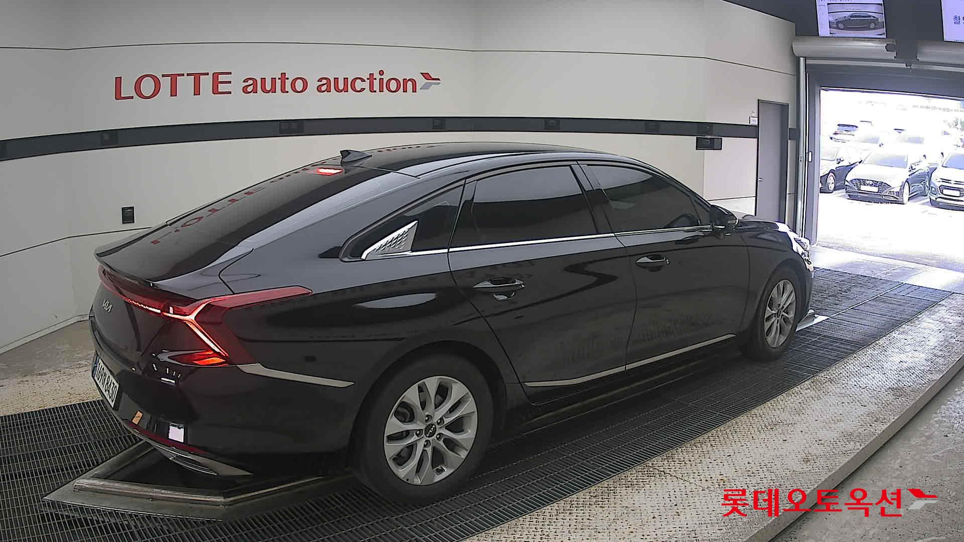 2023 - kia k8