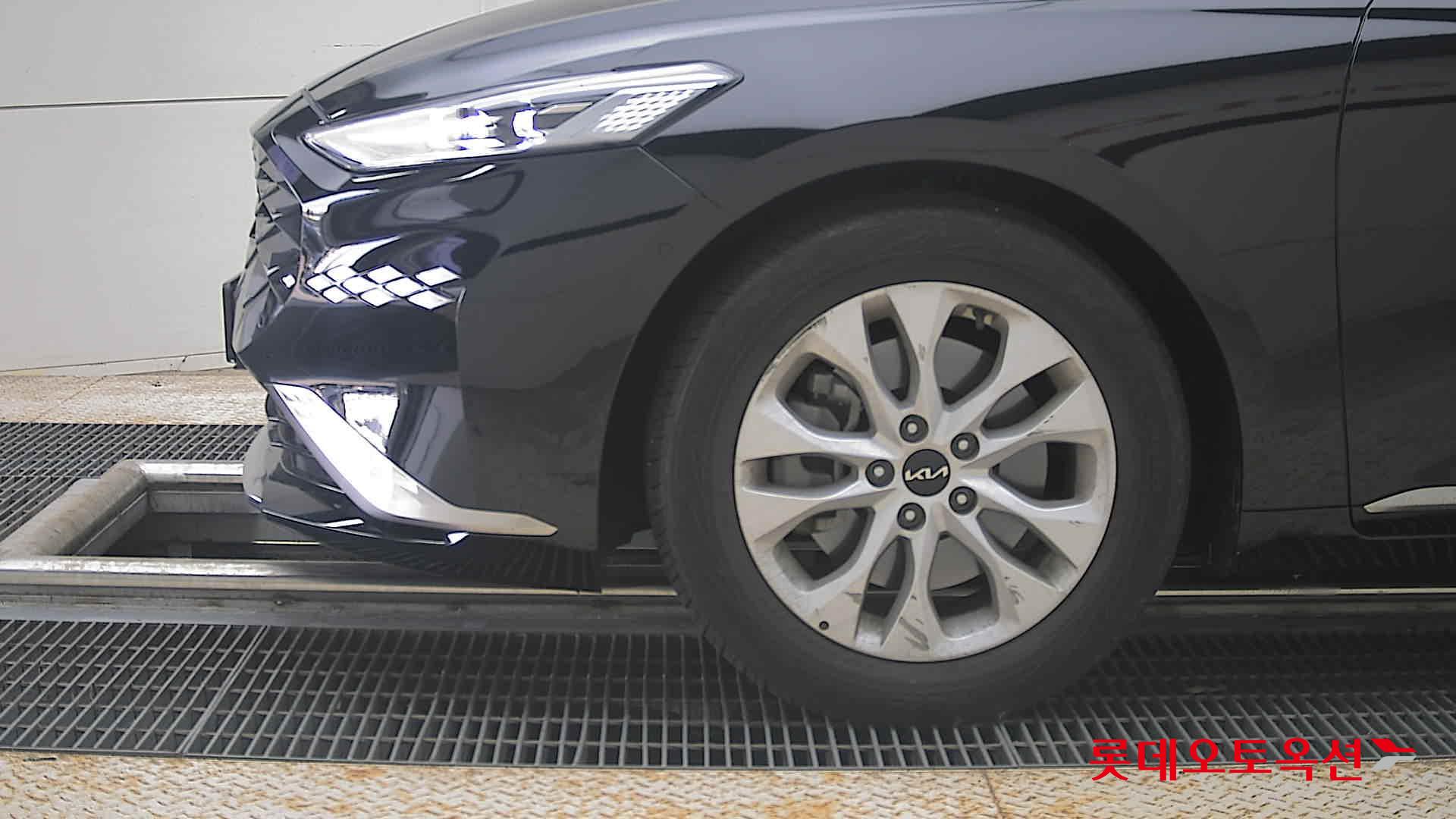 2023 - kia k8