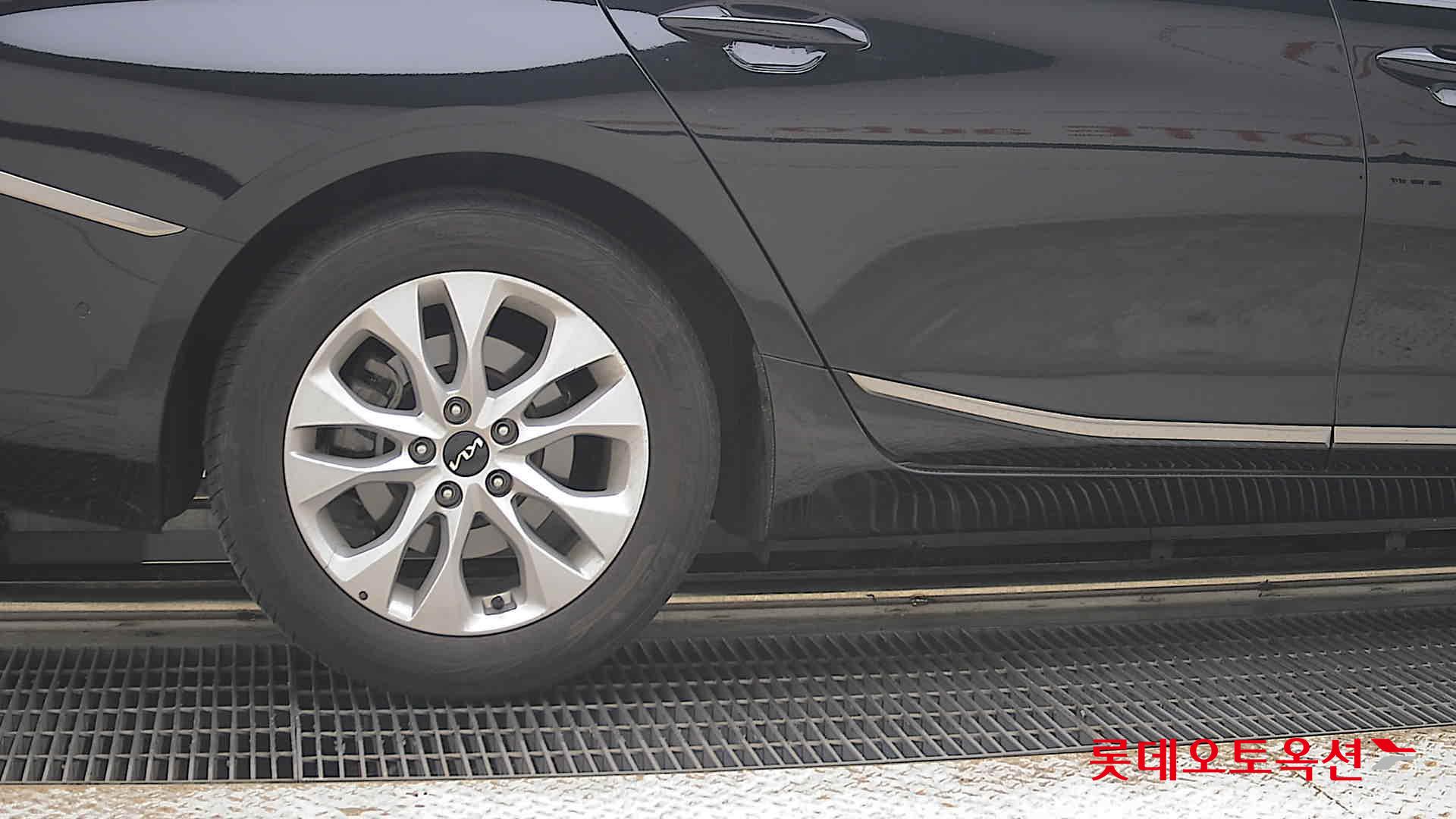 2023 - kia k8