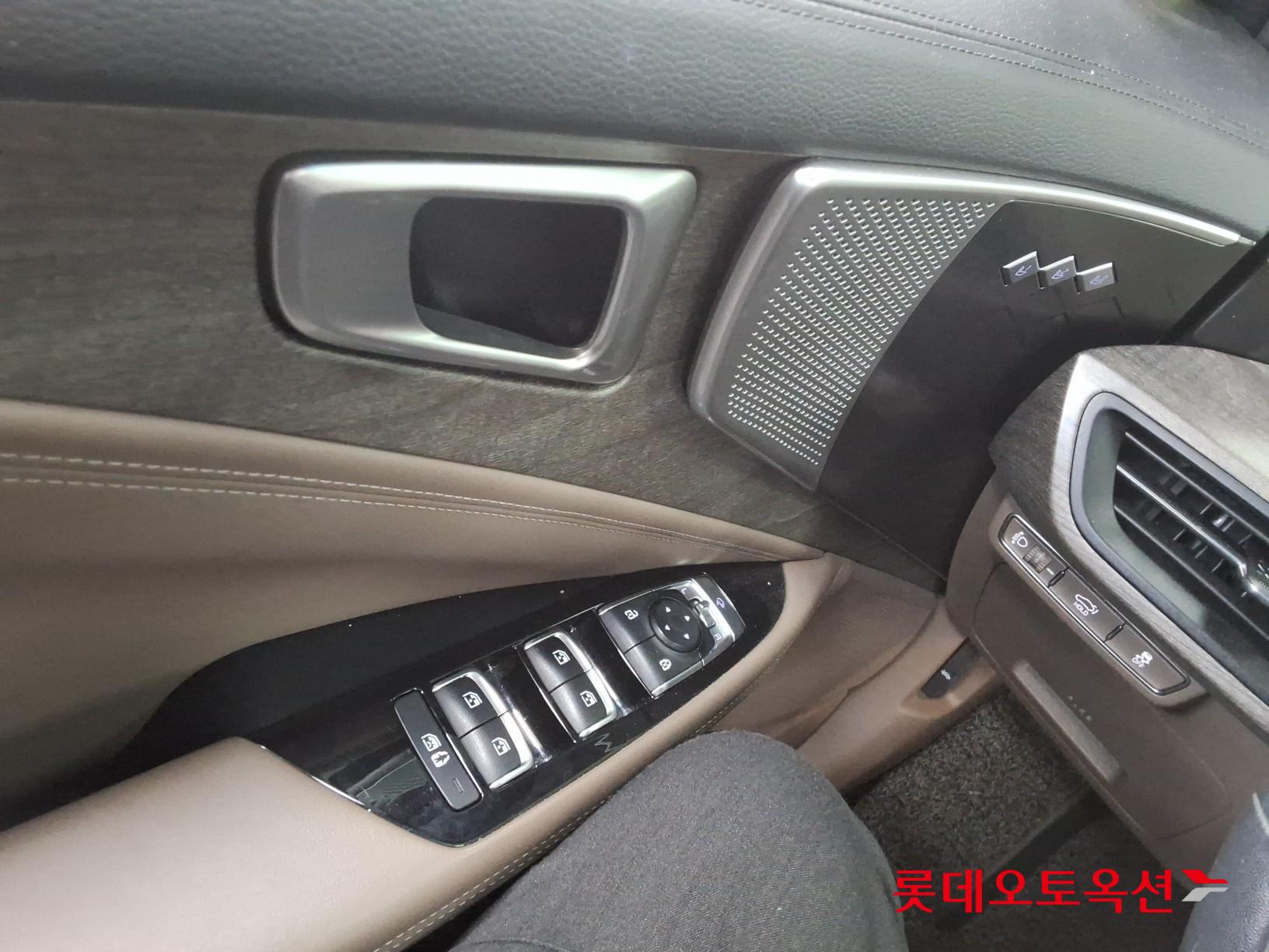 2023 - kia k8