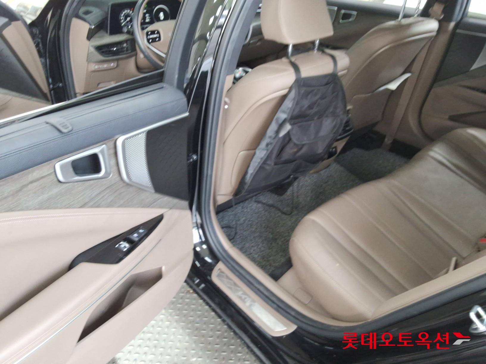 2023 - kia k8