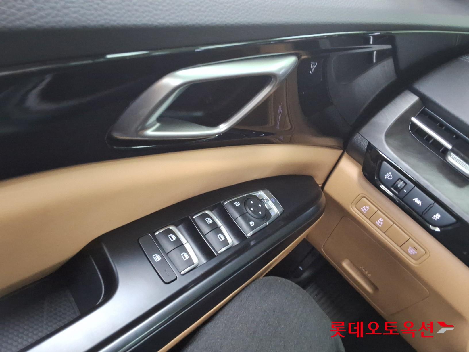 2023 - kia carnival