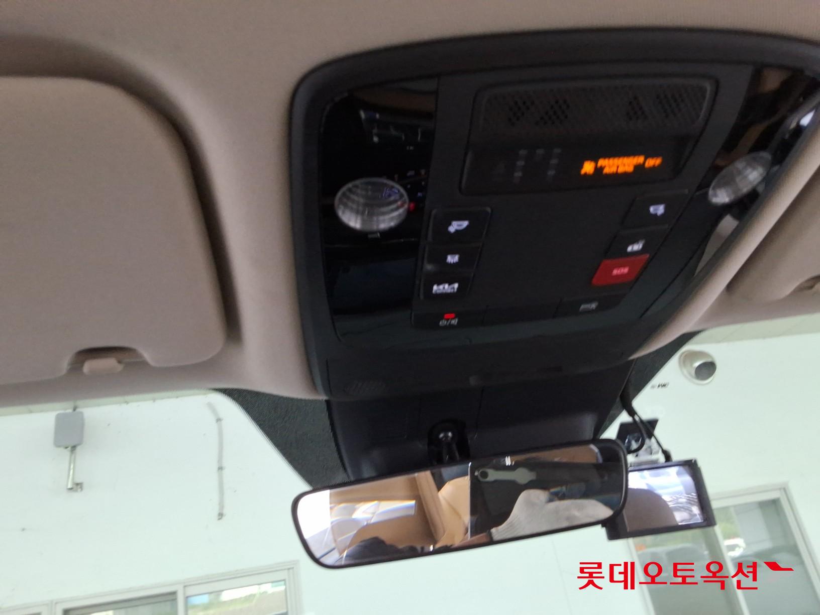2023 - kia carnival