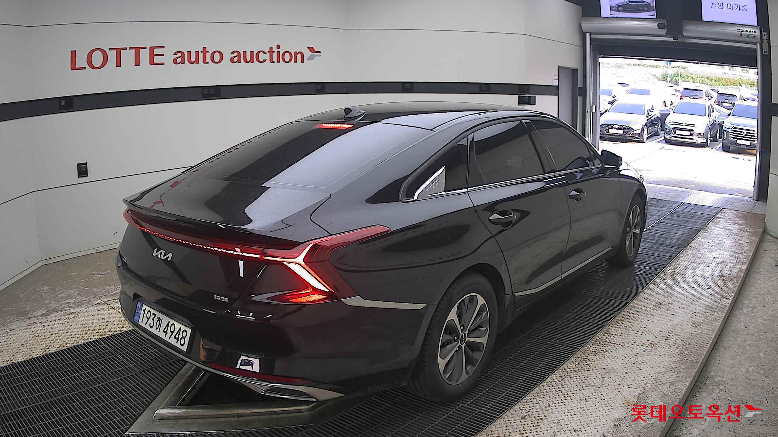 2023 - kia k8