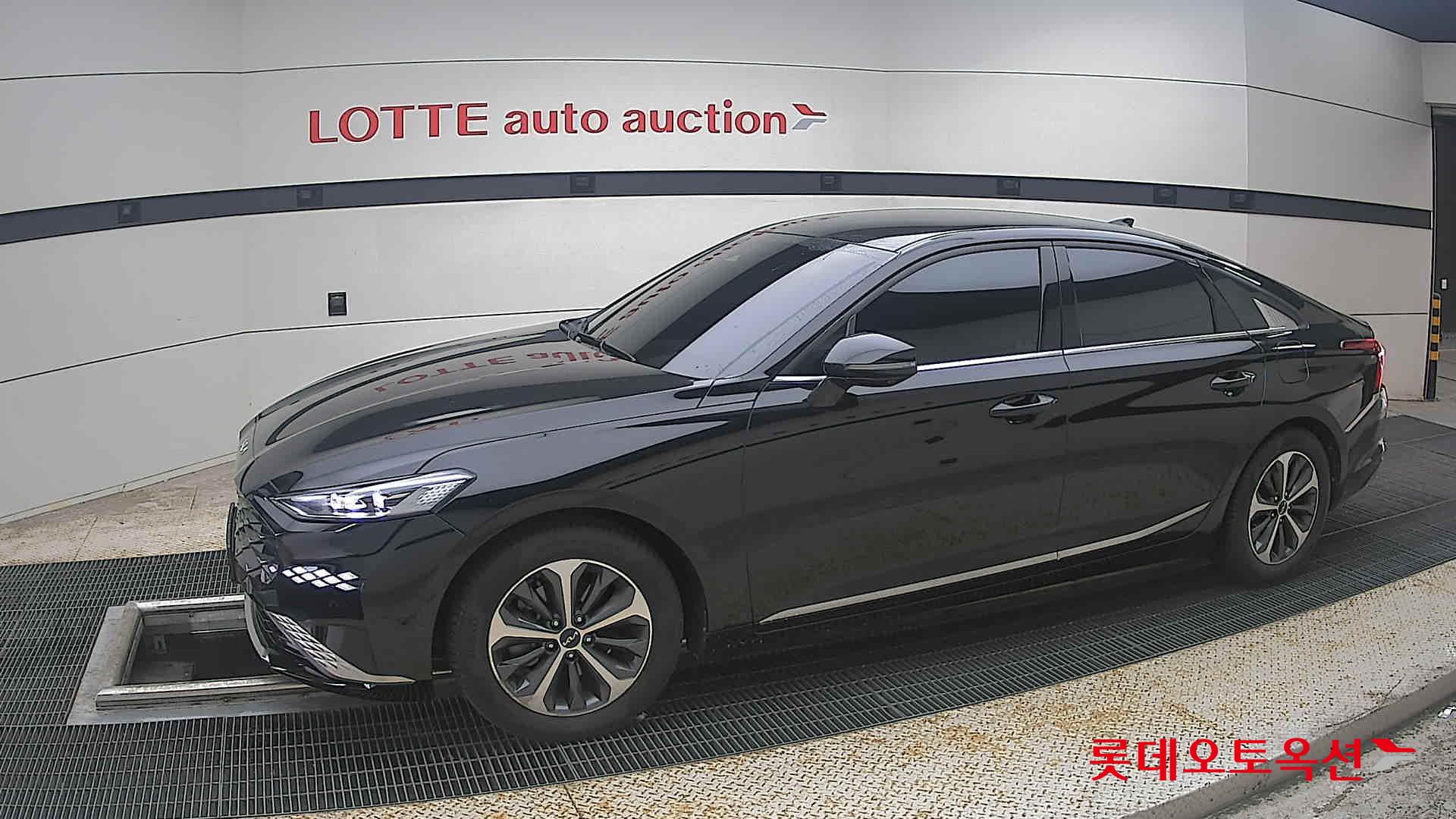 2023 - kia k8