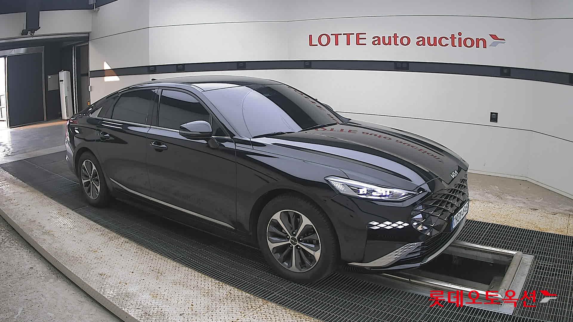 2023 - kia k8