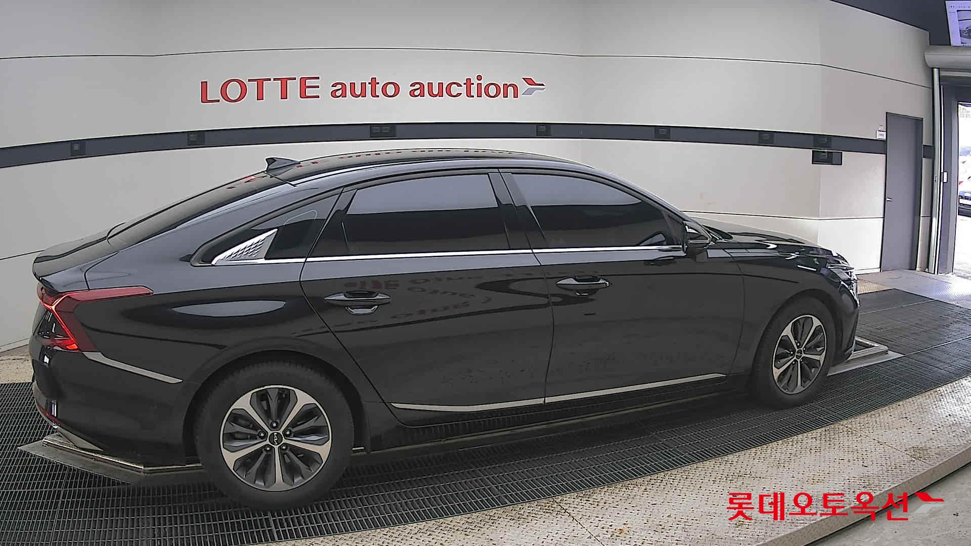 2023 - kia k8