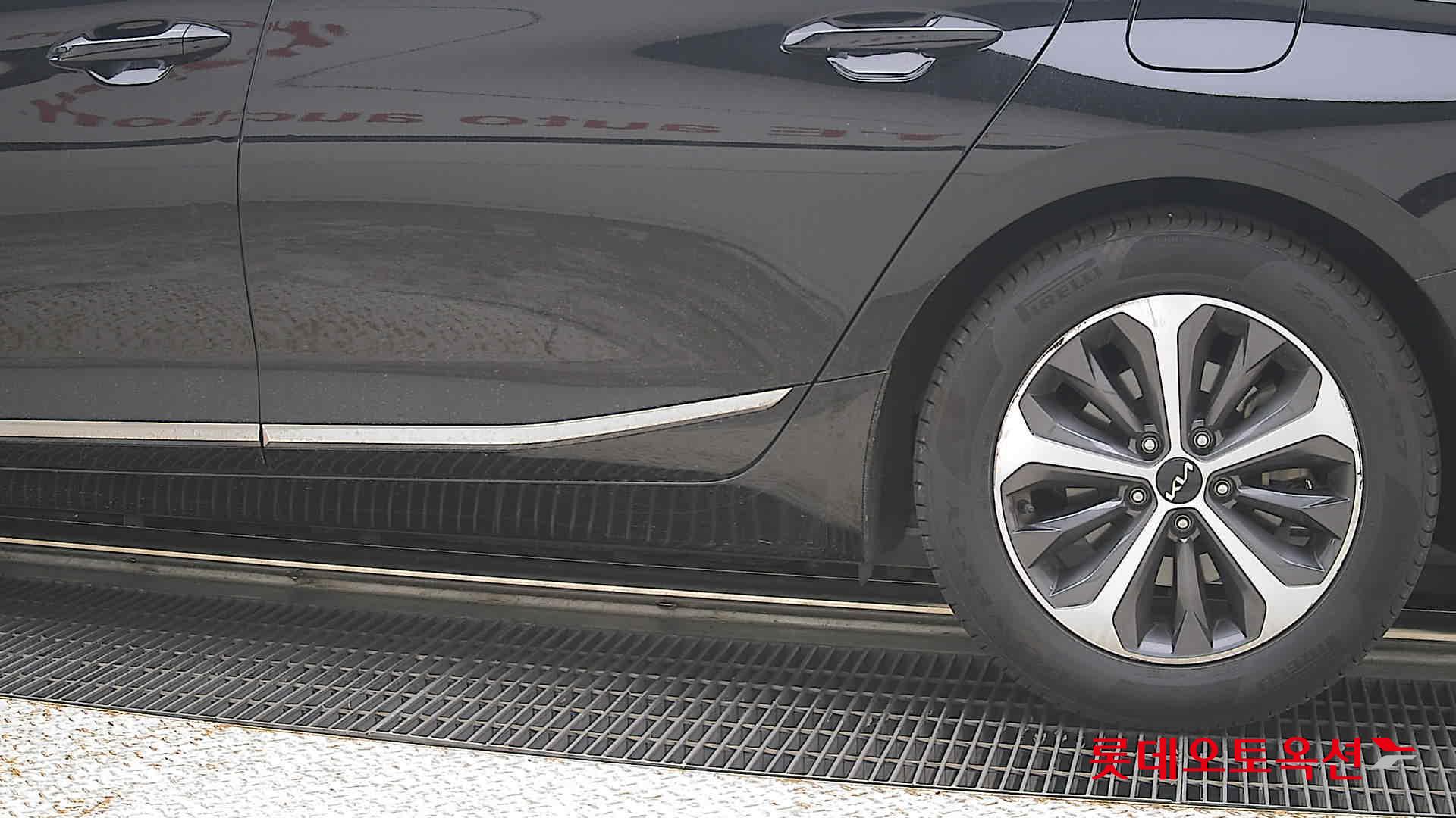 2023 - kia k8