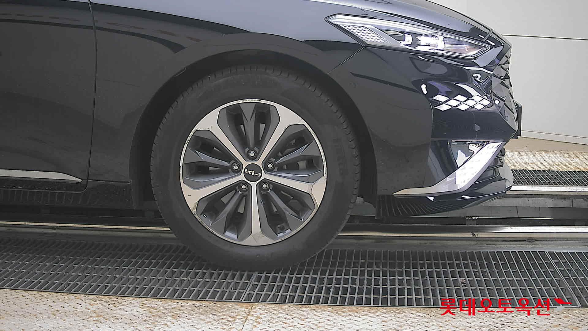 2023 - kia k8
