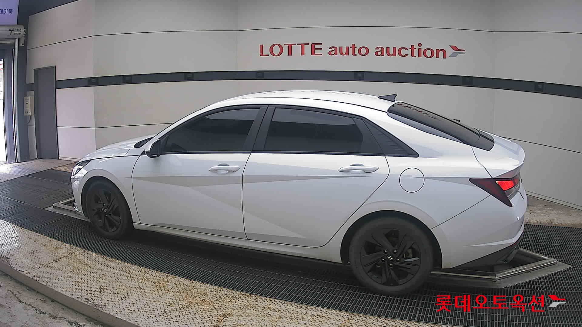 2023 - hyundai avante