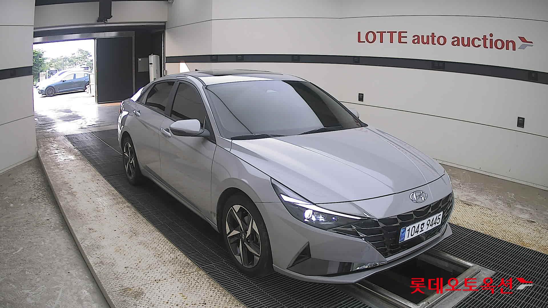 2021 - hyundai avante