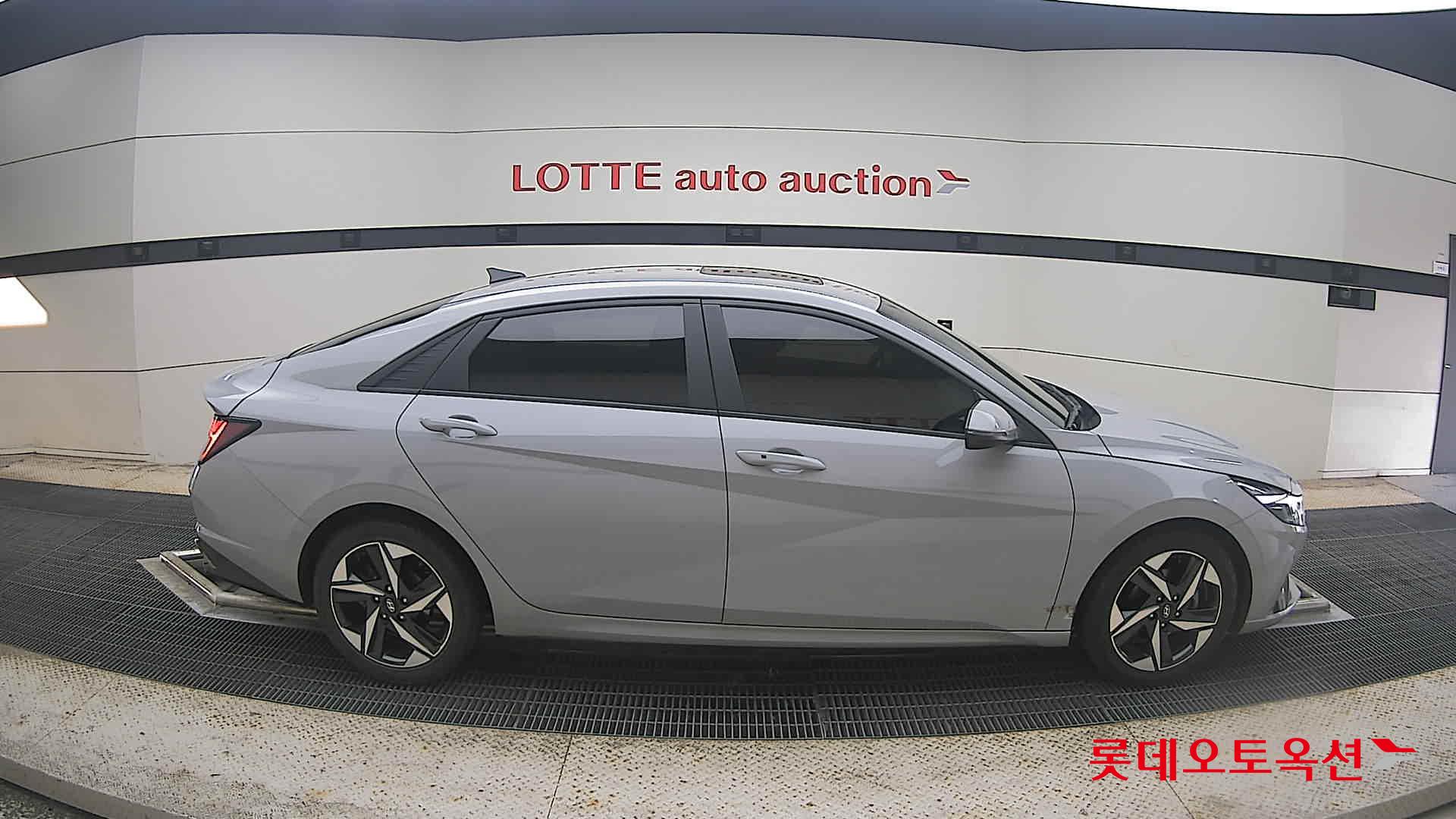 2021 - hyundai avante