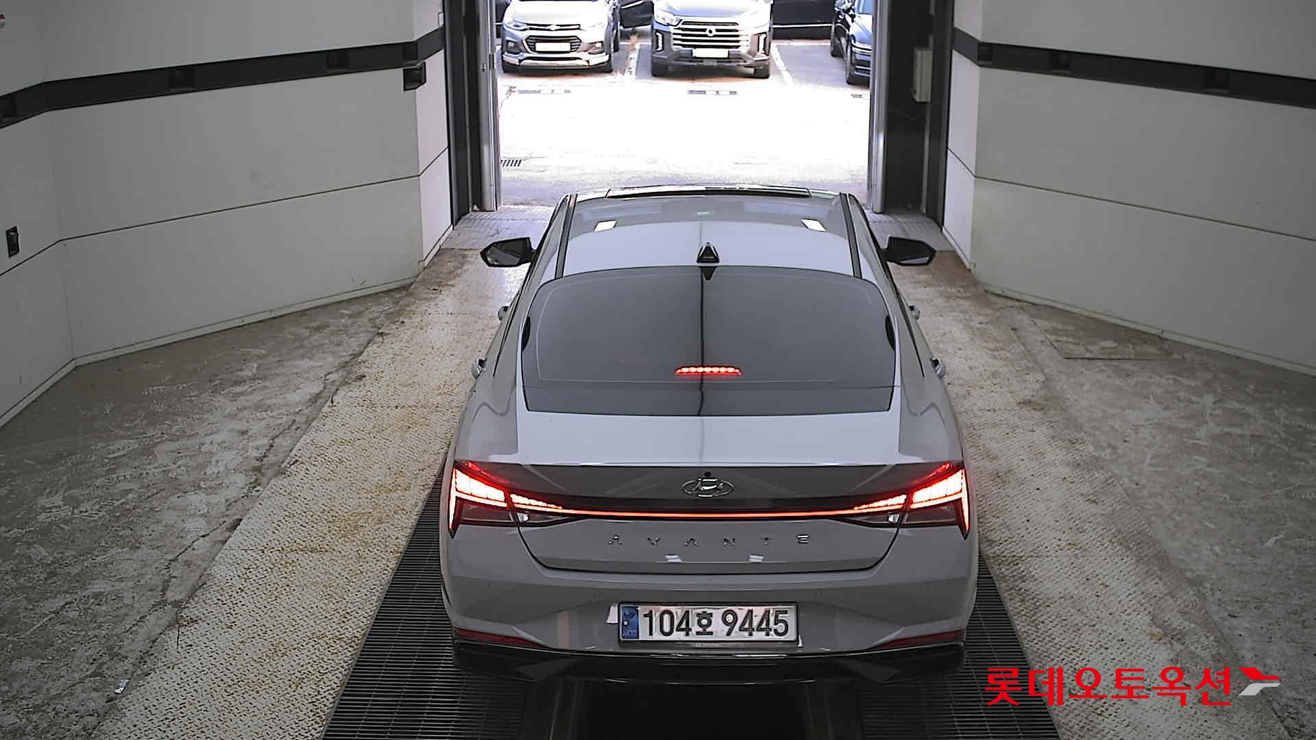 2021 - hyundai avante