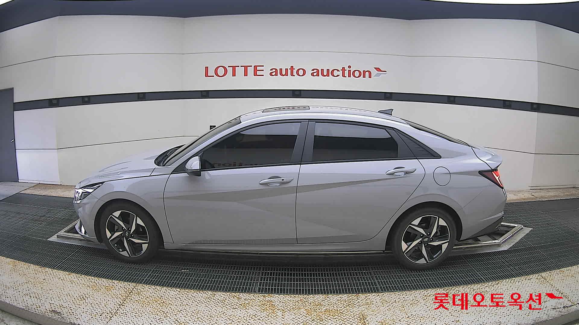 2021 - hyundai avante