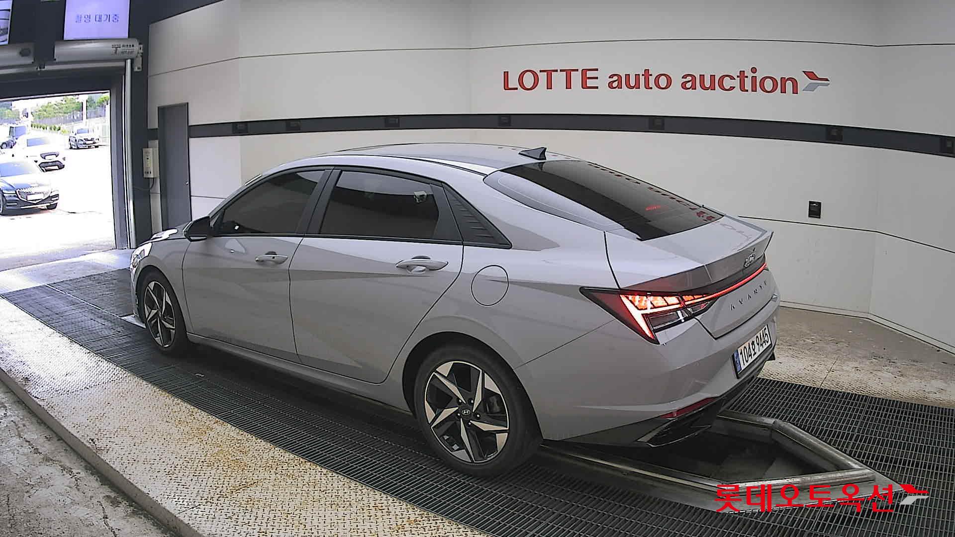 2021 - hyundai avante