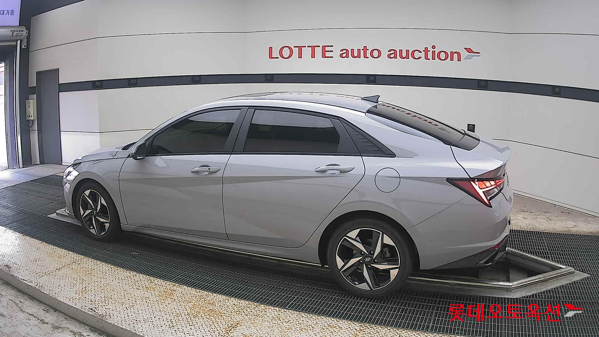 2021 - hyundai avante