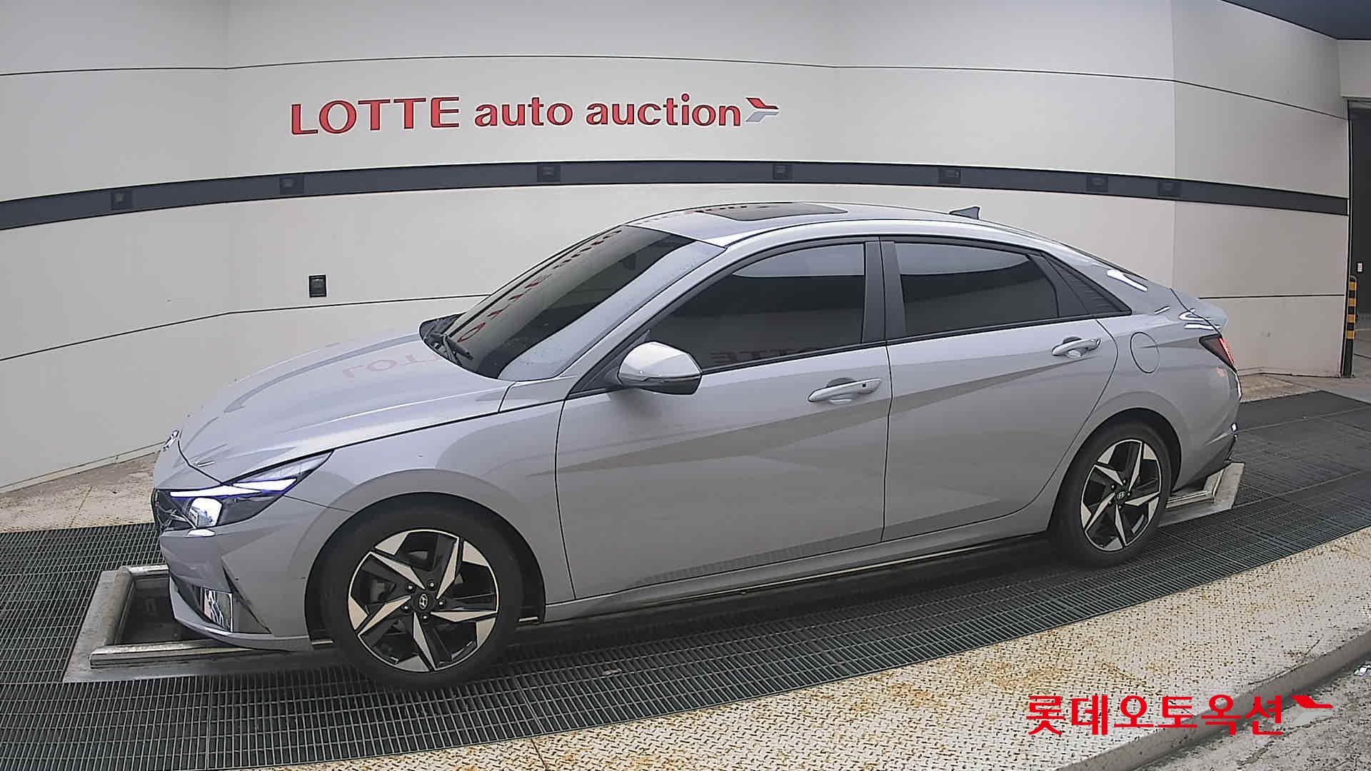 2021 - hyundai avante