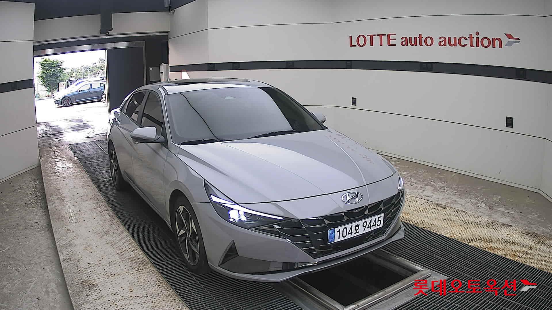 2021 - hyundai avante