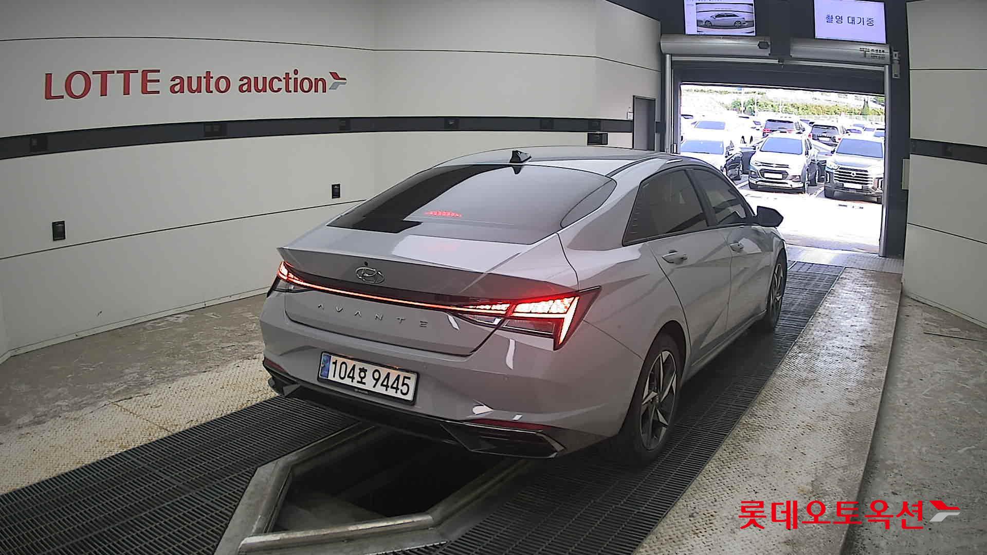 2021 - hyundai avante