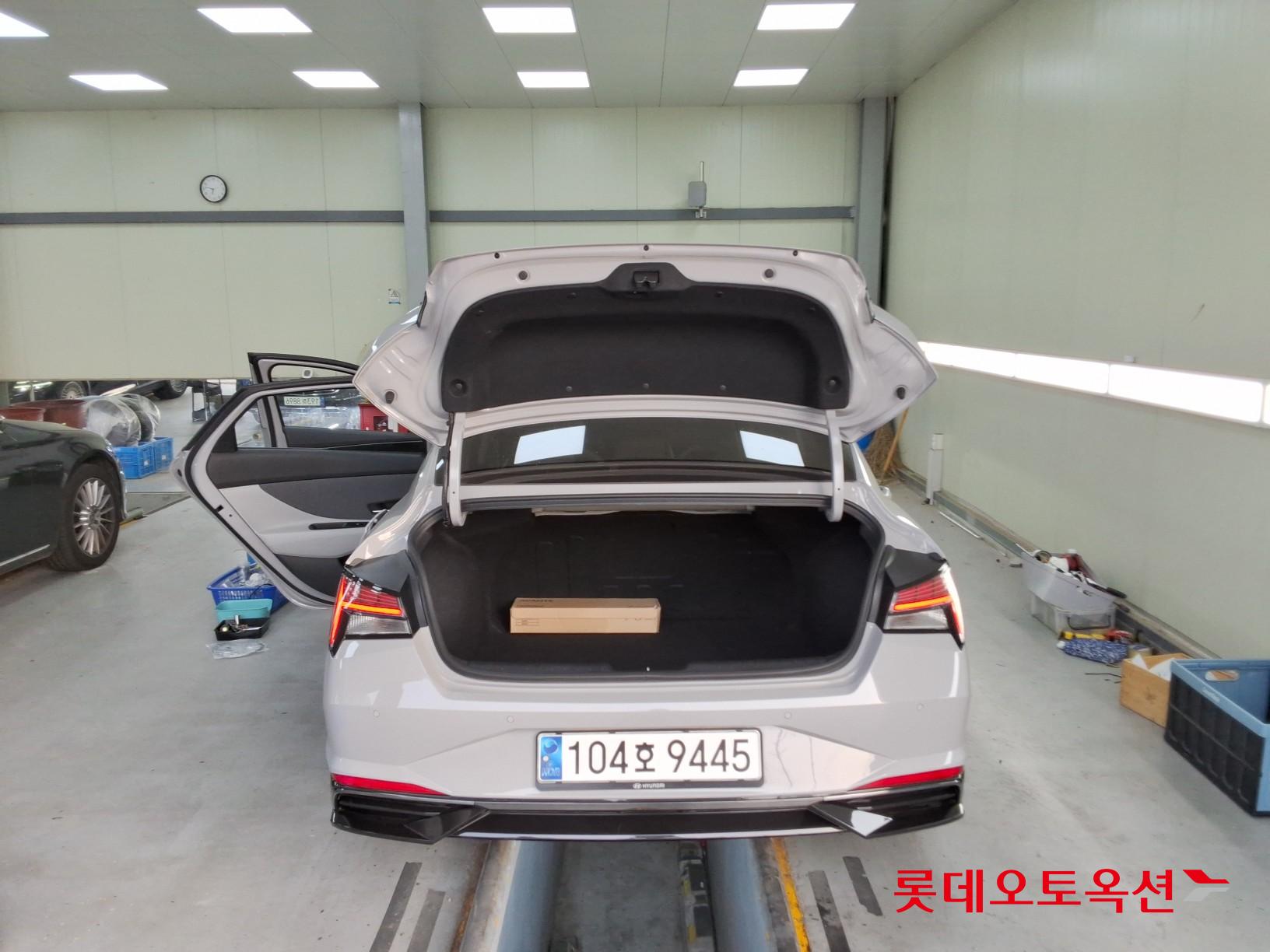 2021 - hyundai avante
