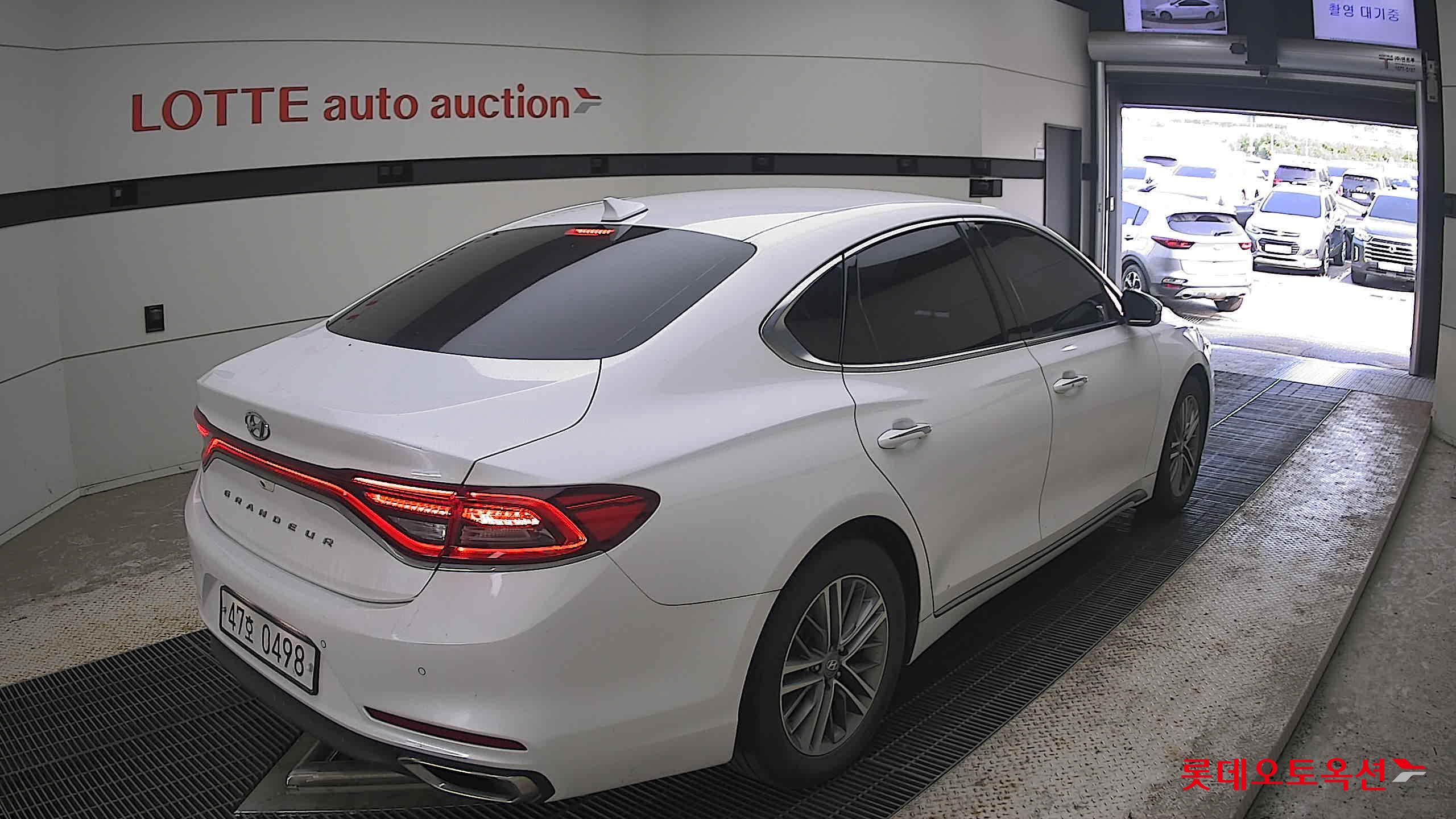 2019 - hyundai grandeur
