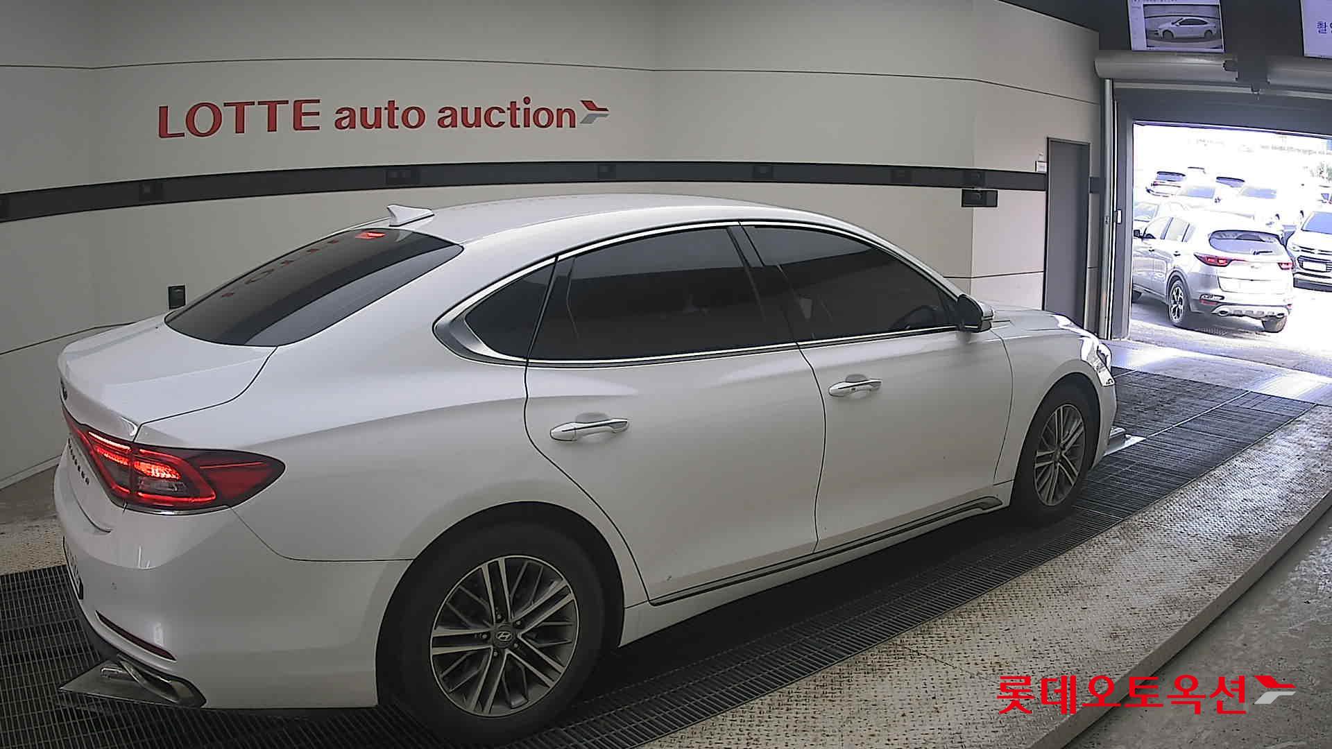 2019 - hyundai grandeur