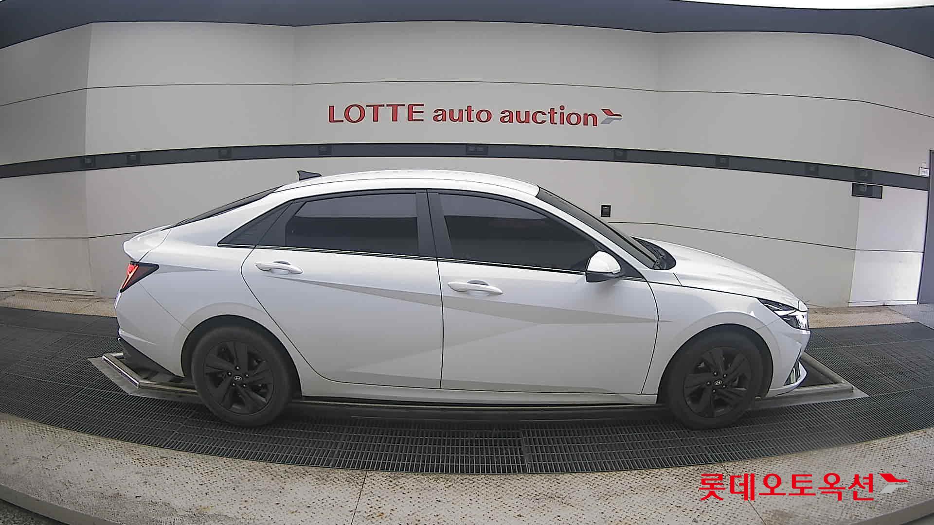 2021 - hyundai avante
