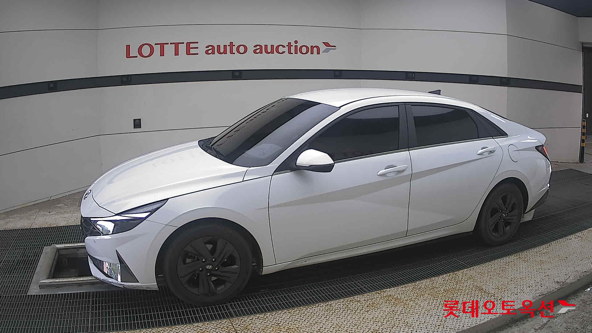 2021 - hyundai avante