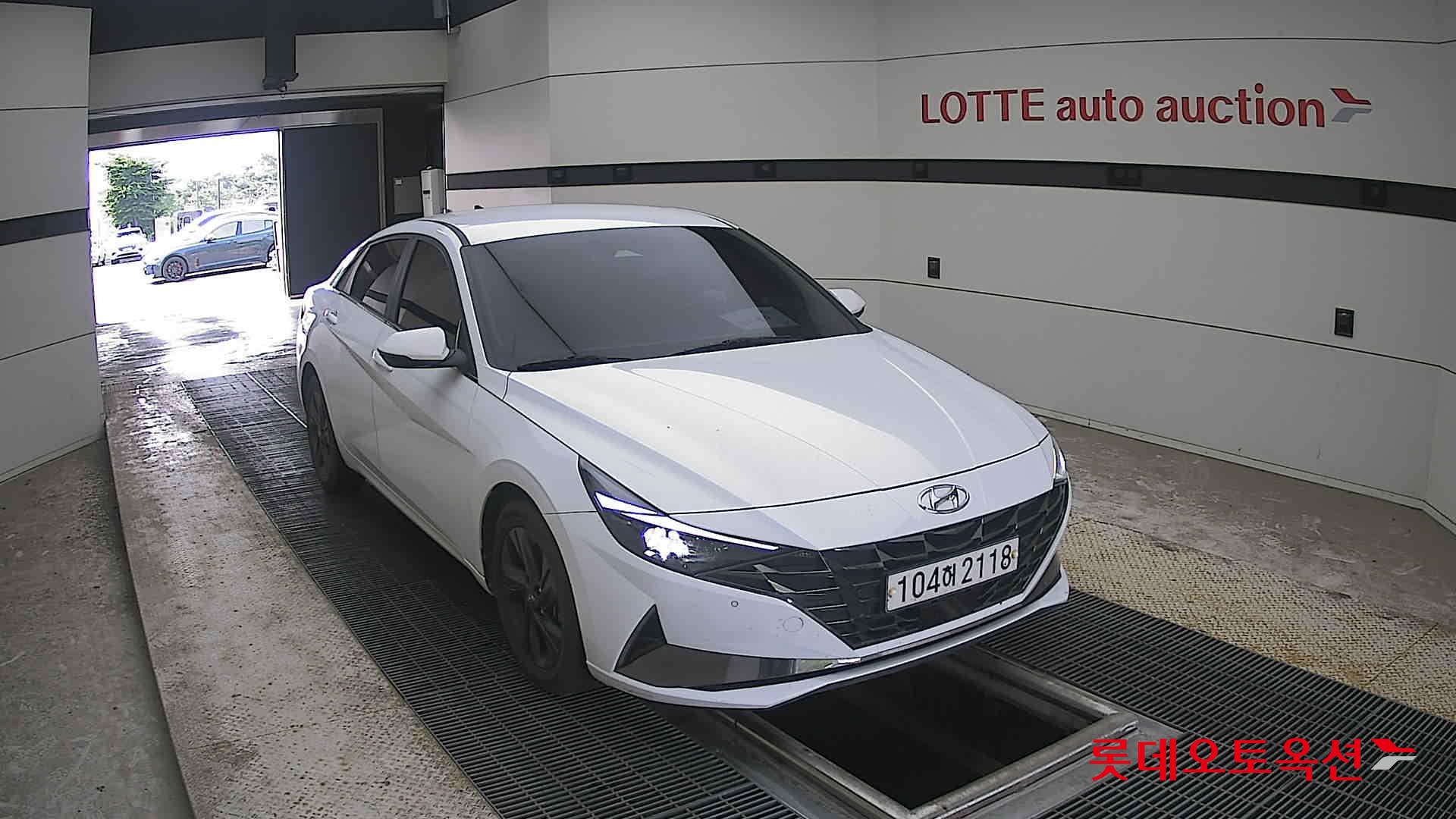 2021 - hyundai avante