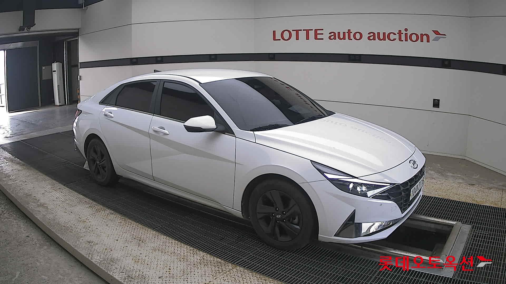 2021 - hyundai avante