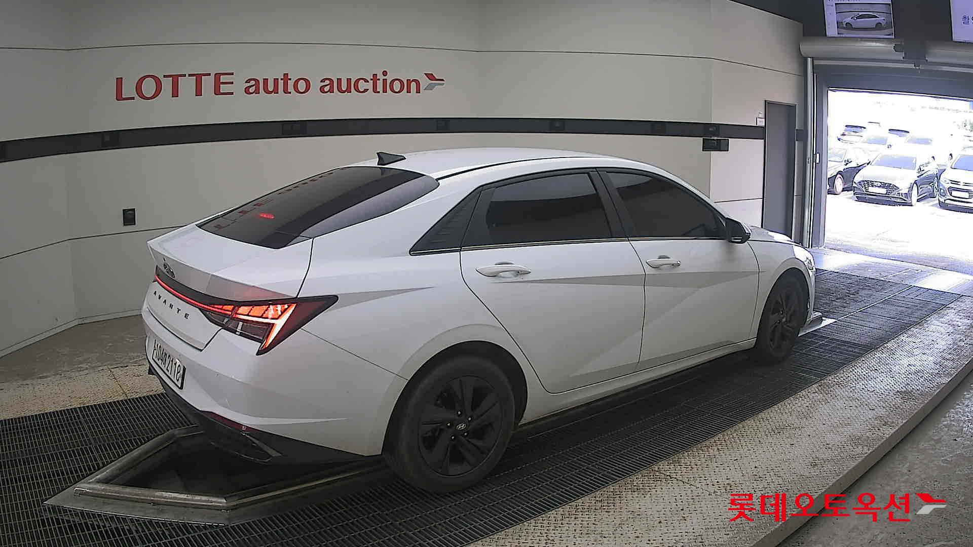 2021 - hyundai avante