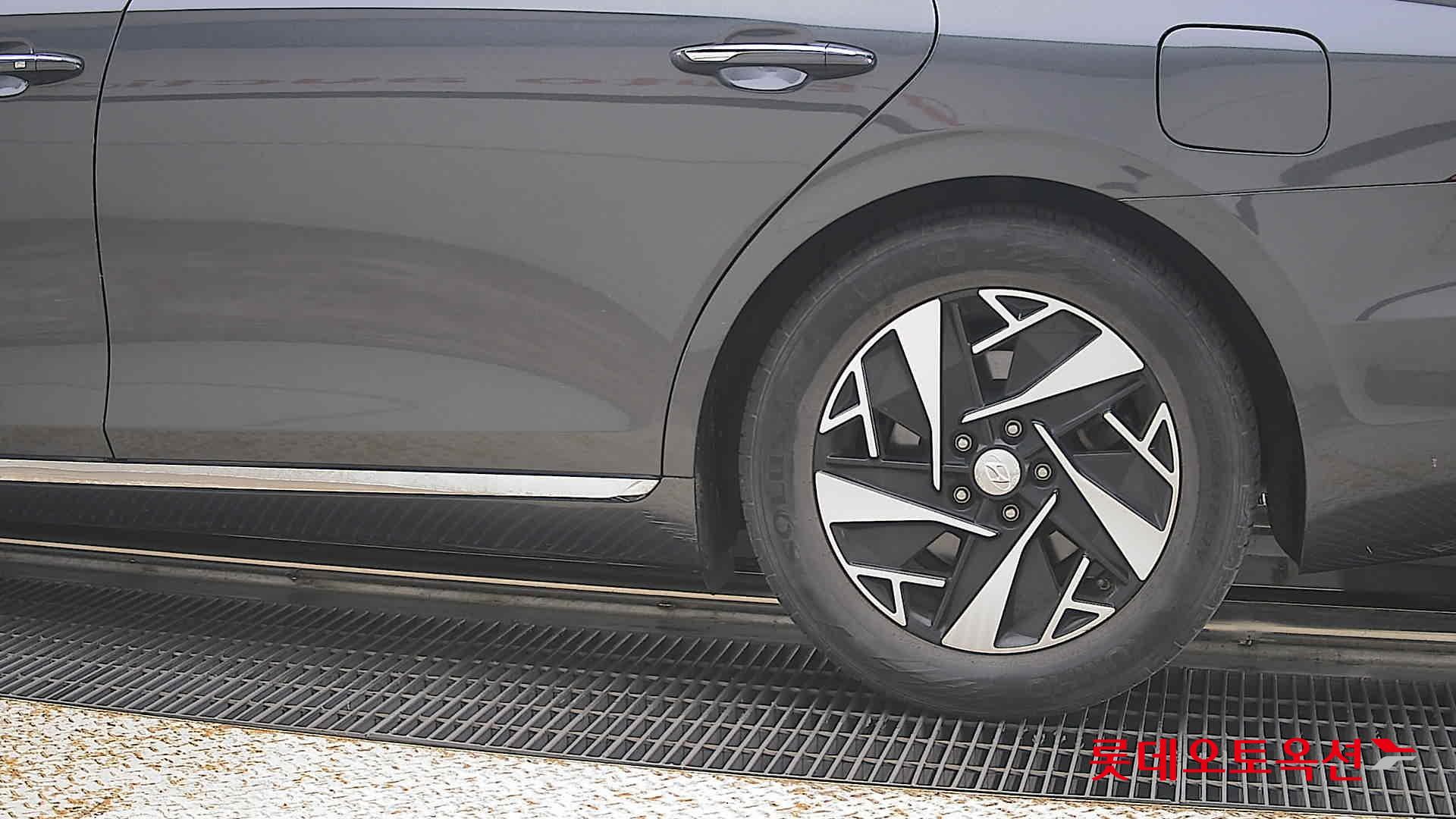 2020 - hyundai grandeur