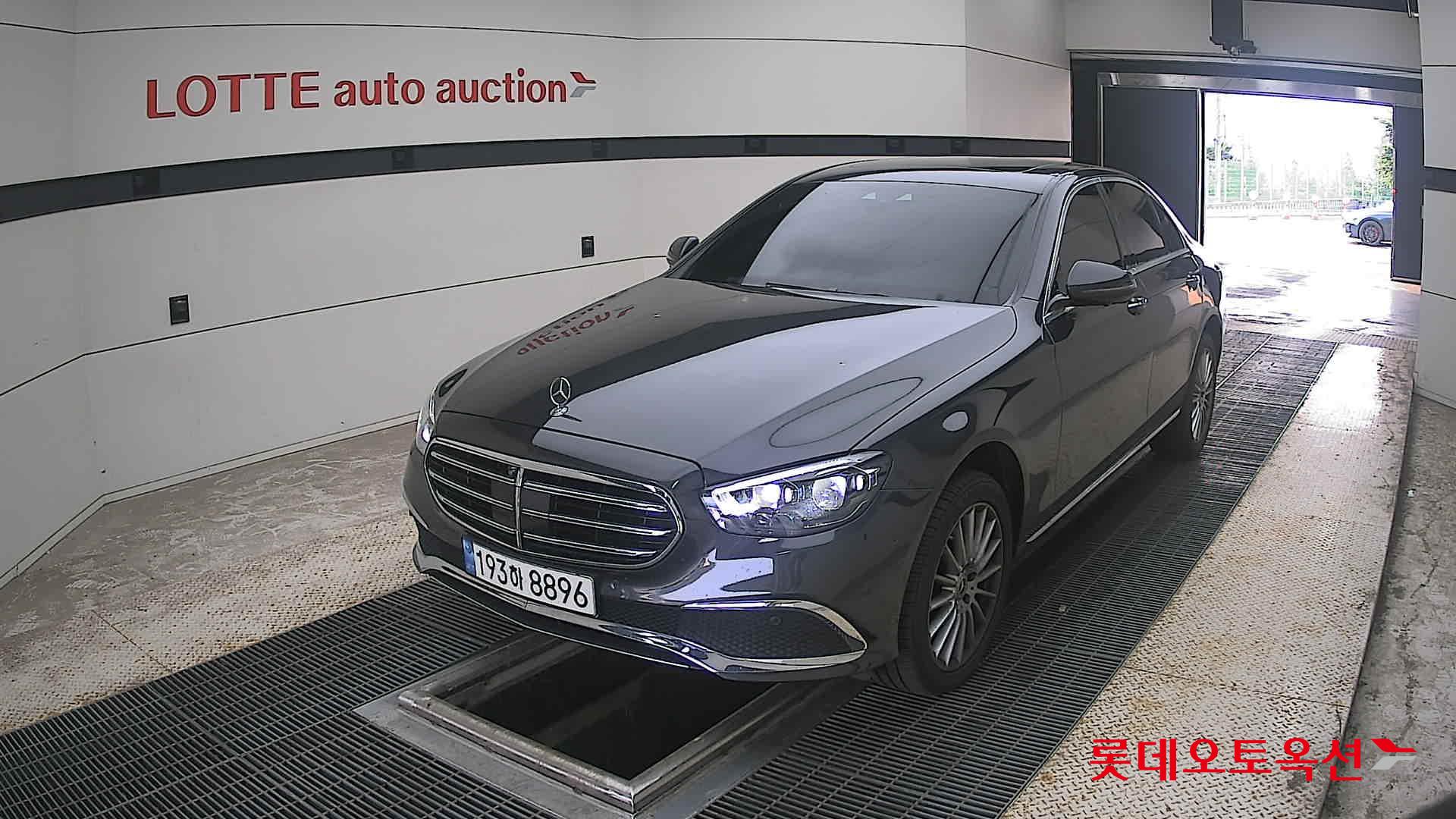 2022 - mercedes-benz e220
